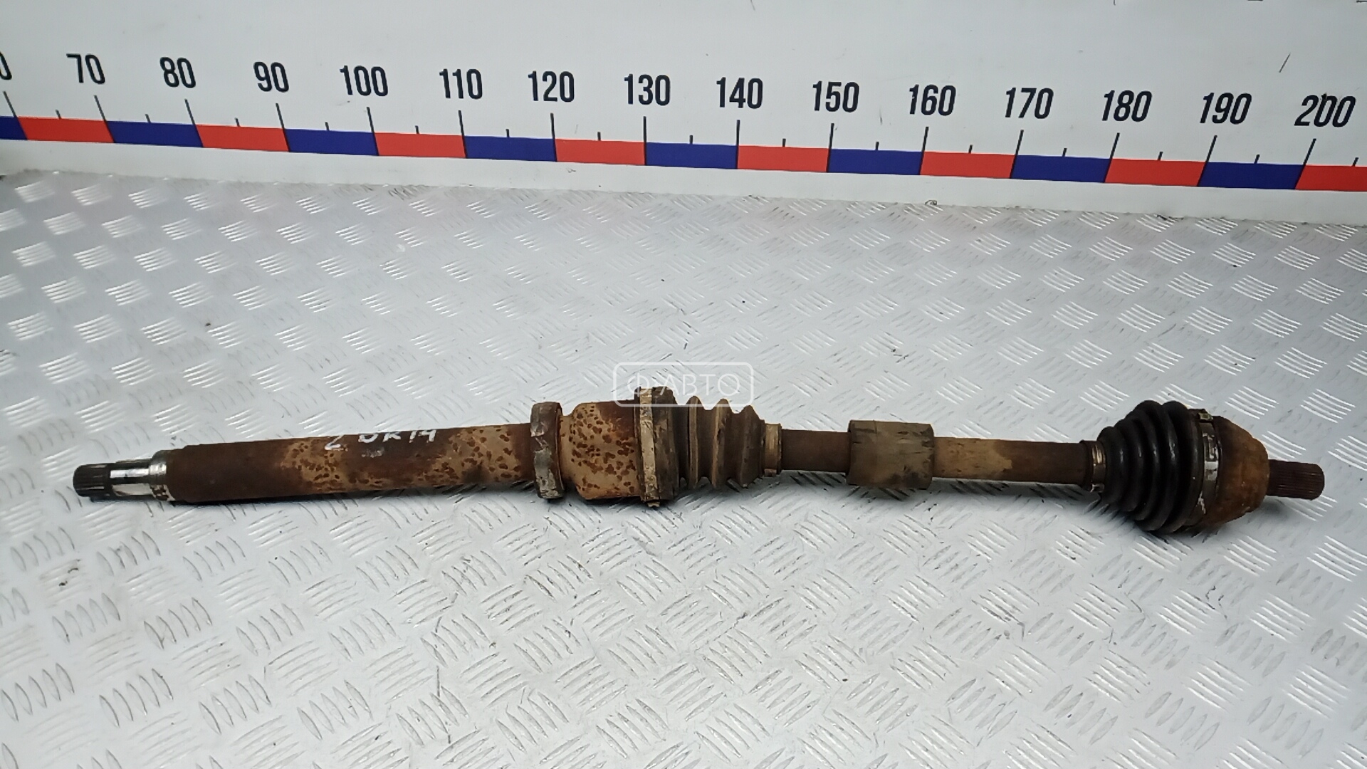 Привод передний правый