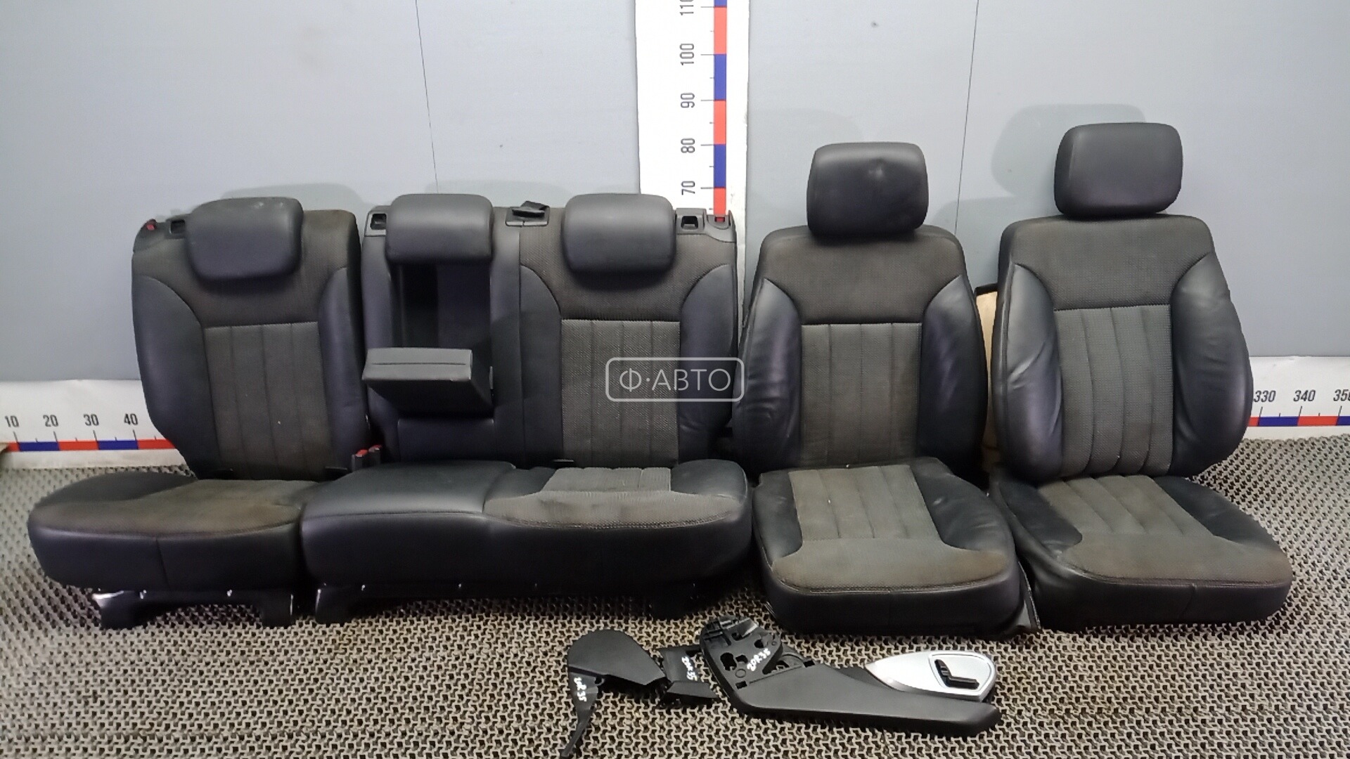 Салон (комплект сидений)