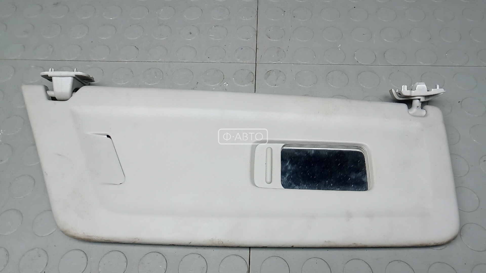 Солнцезащитный козырек