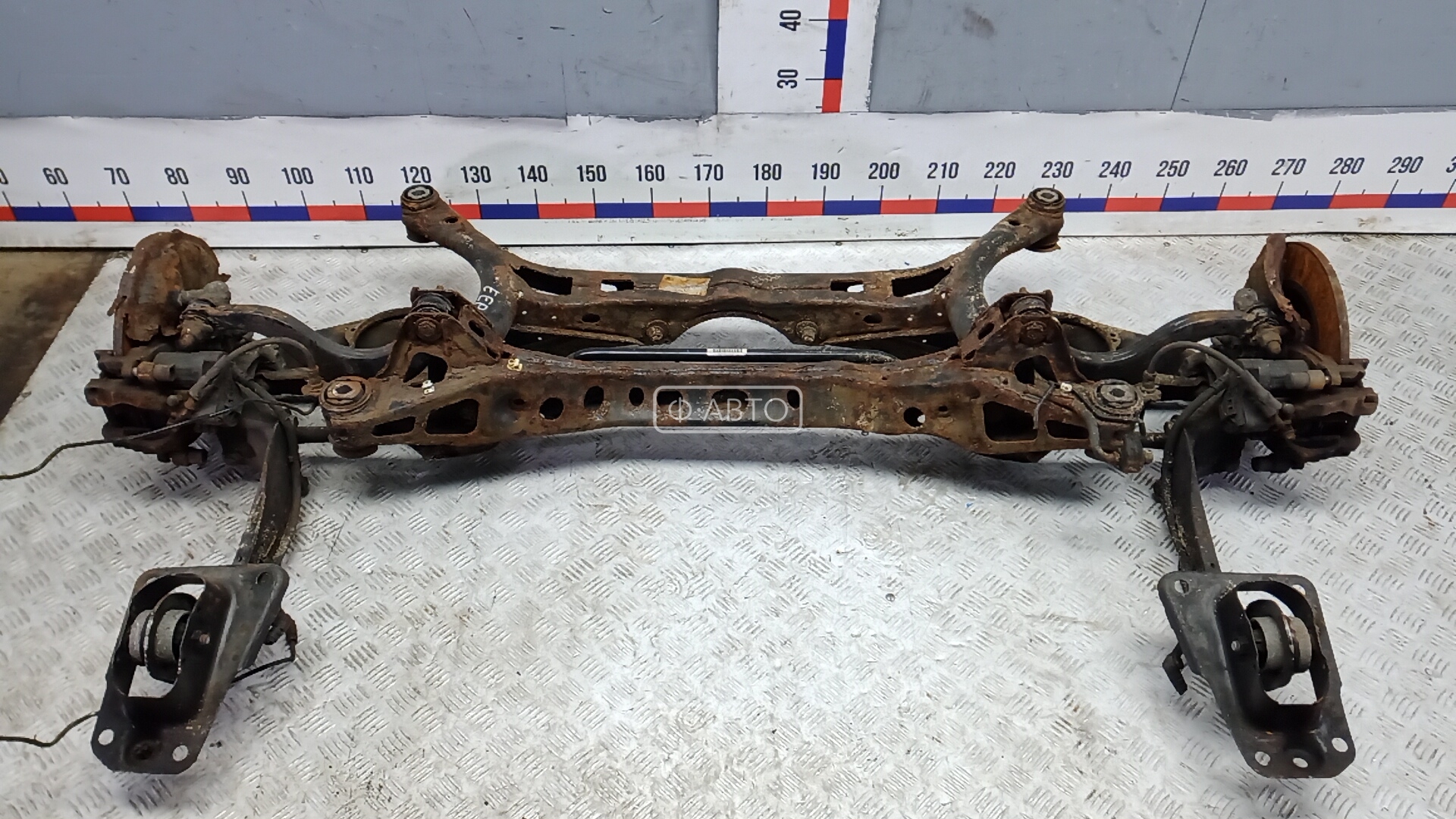 Балка задняя