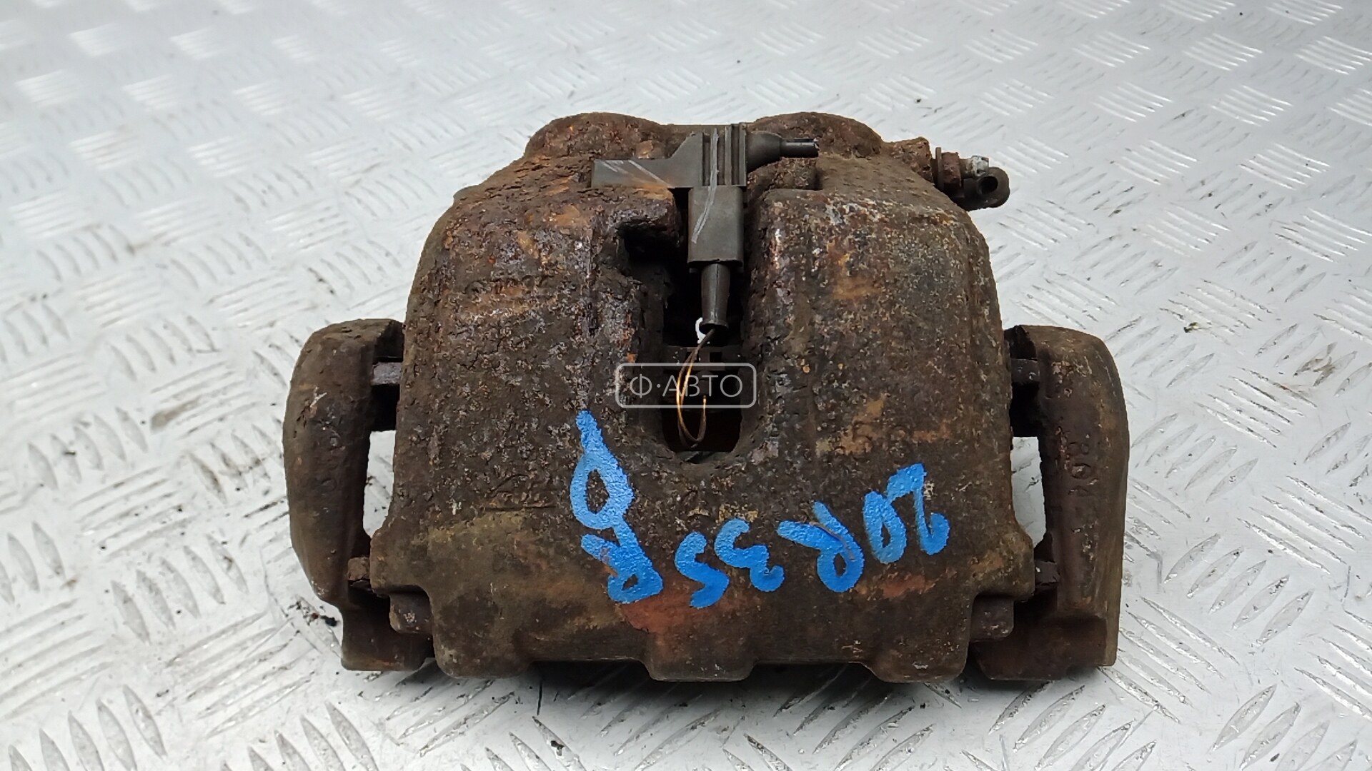 Суппорт тормозной передний правый