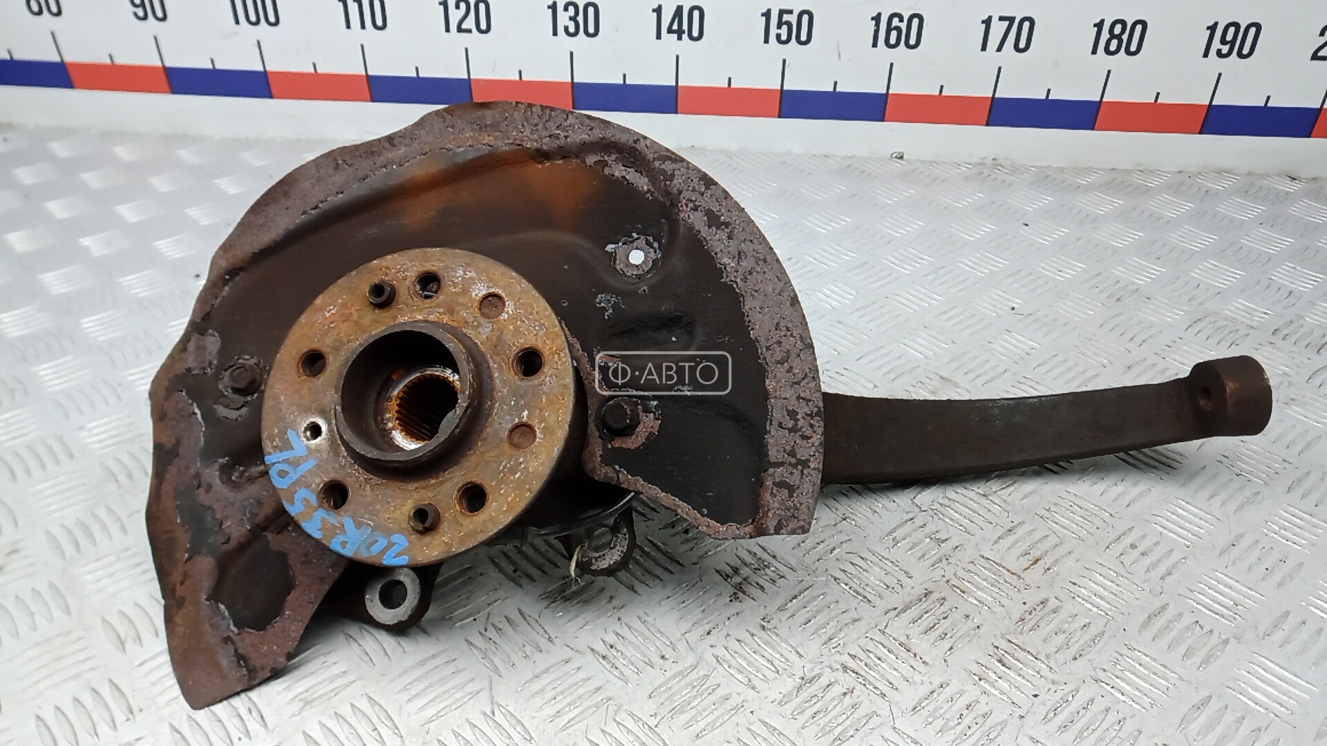 Ступица передняя левая