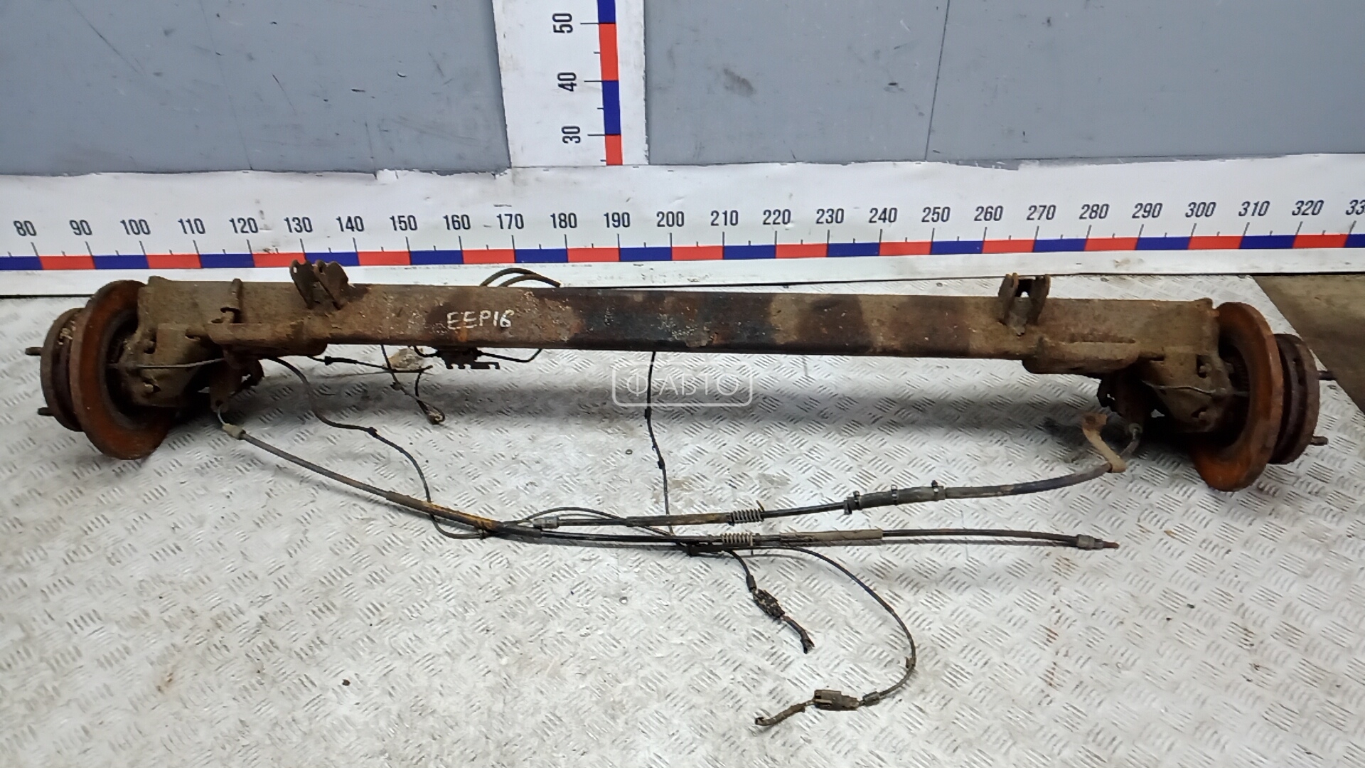 Балка задняя