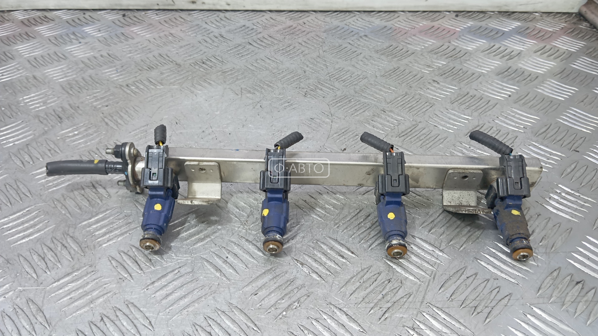 Топливная рампа бензиновая