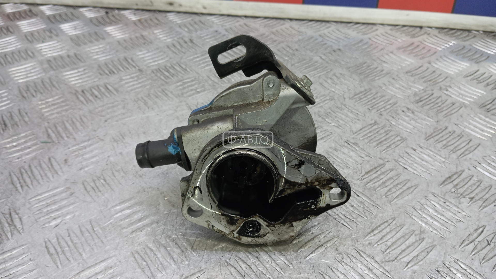 Насос вакуумный