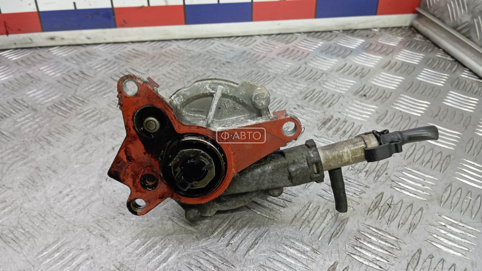 Насос вакуумный