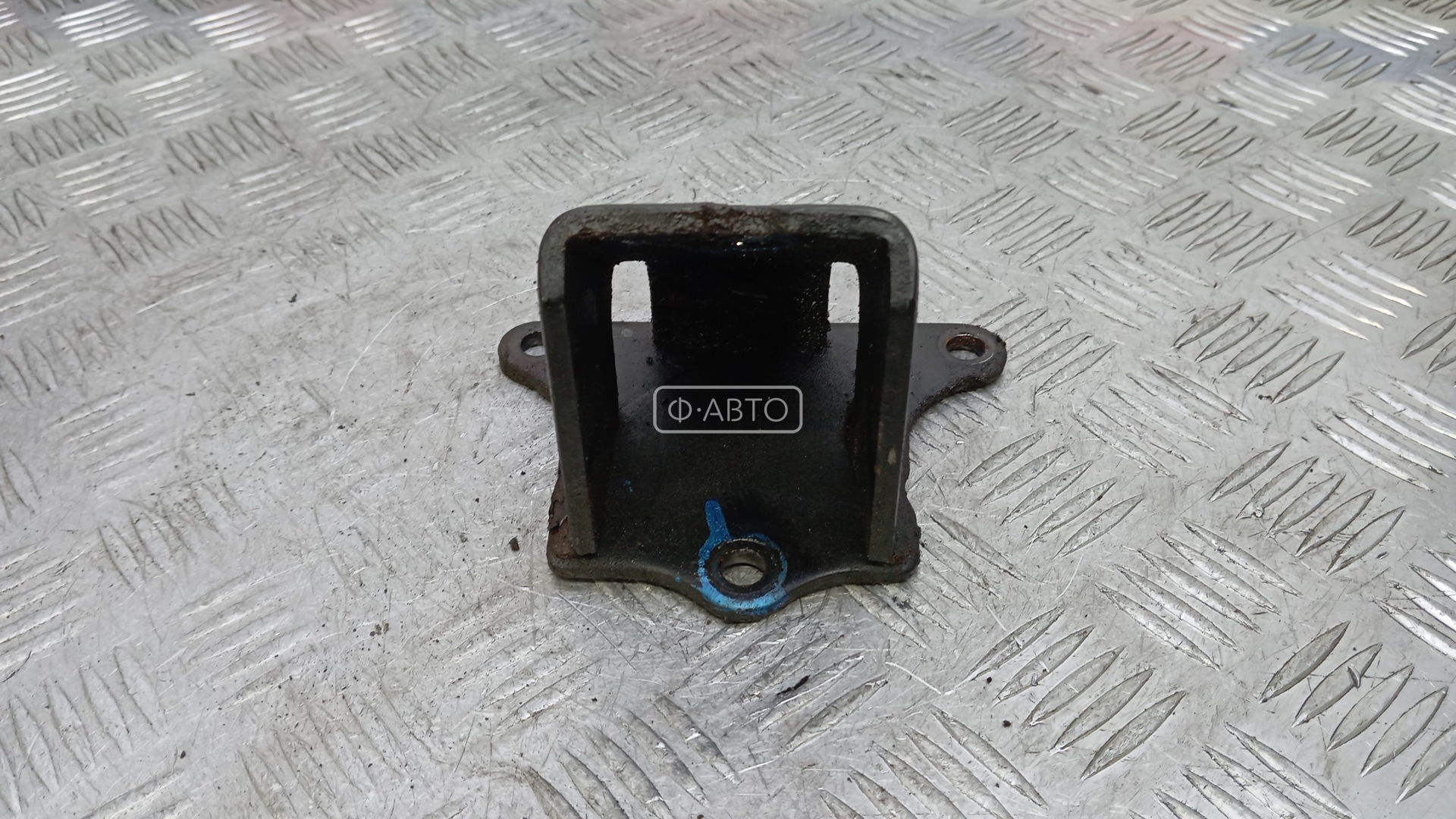 Кронштейн двигателя дизельный