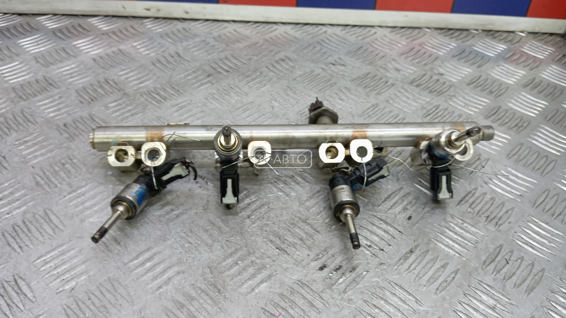 Топливная рампа бензиновая