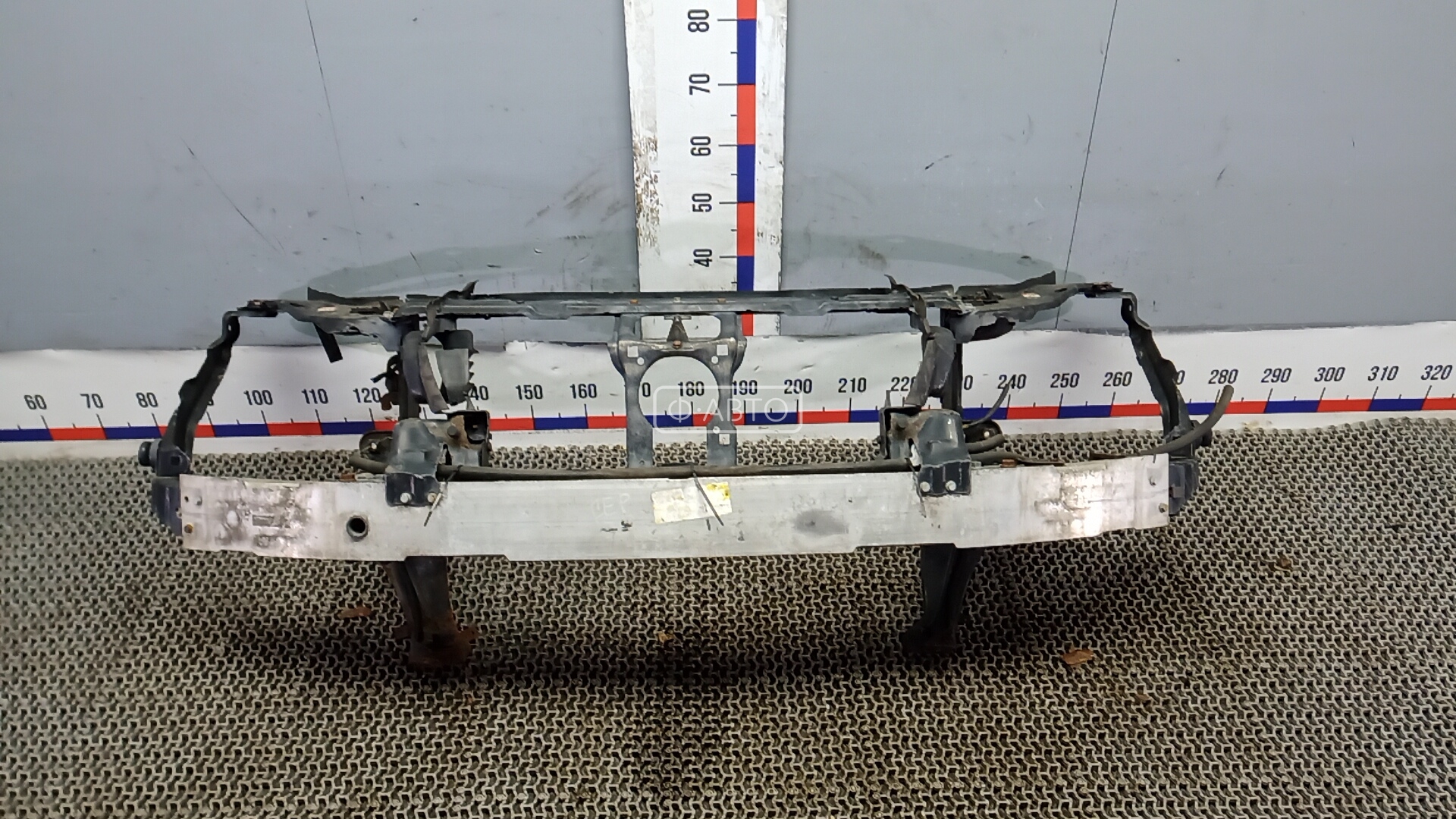 Передняя панель крепления облицовки (телевизор)