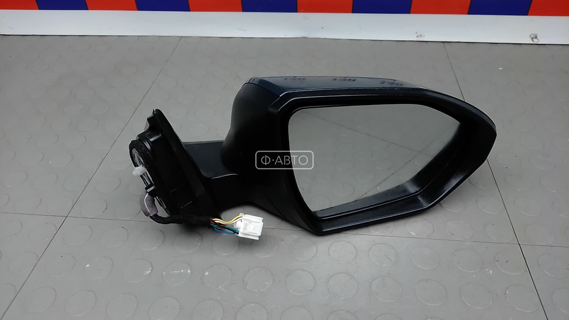 Зеркало наружное правое