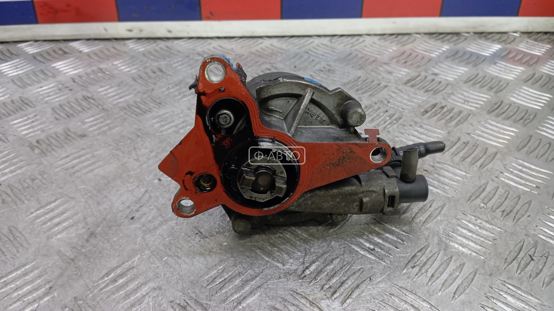 Насос вакуумный