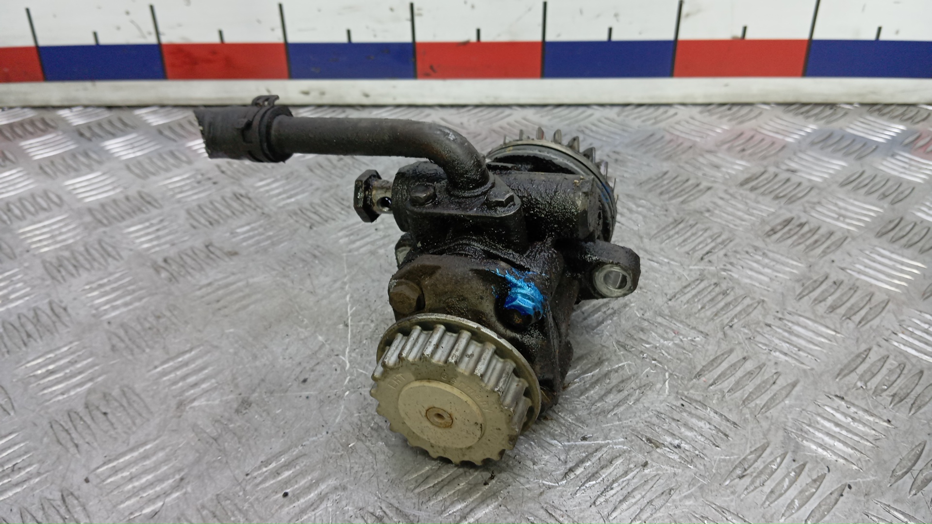 Насос ГУ дизельный VOLKSWAGEN TRANSPORTER T5