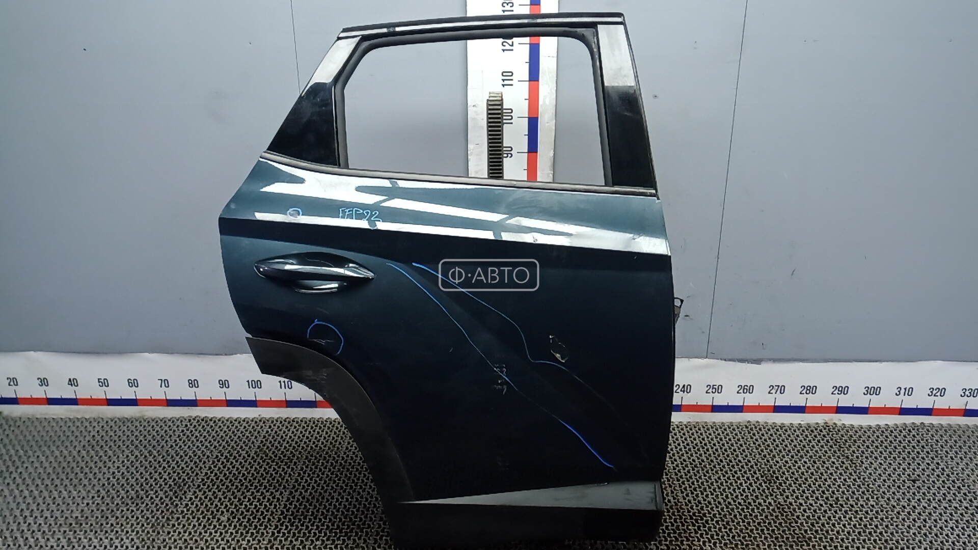 Дверь задняя правая