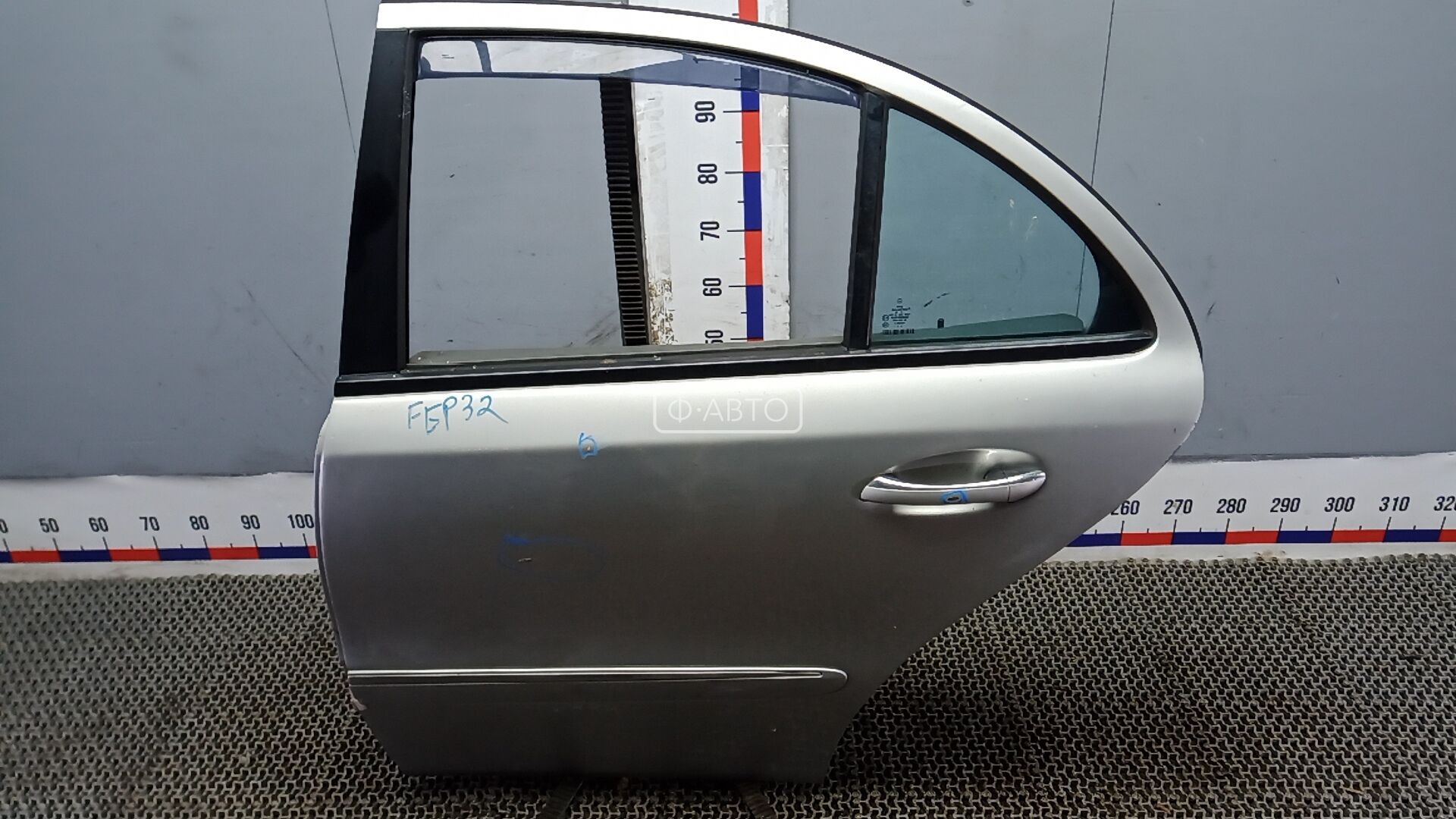 Дверь задняя левая