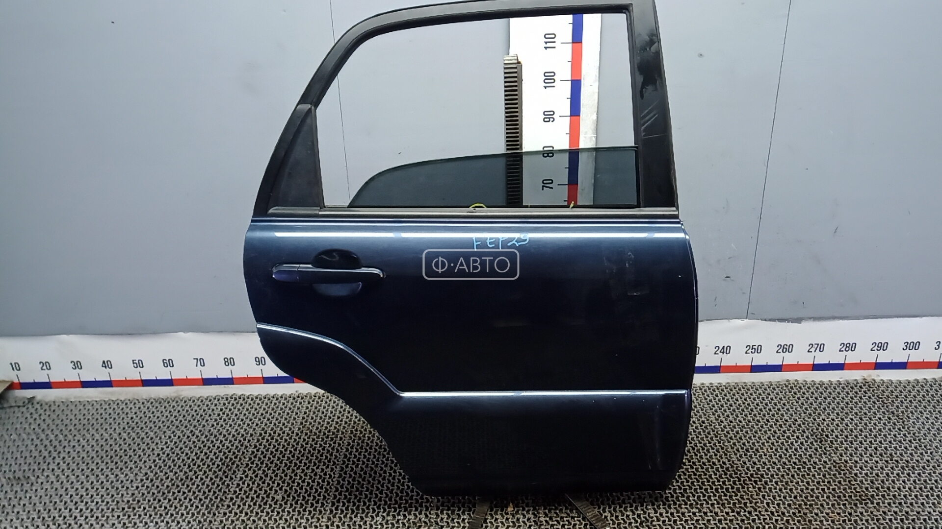 Дверь задняя правая