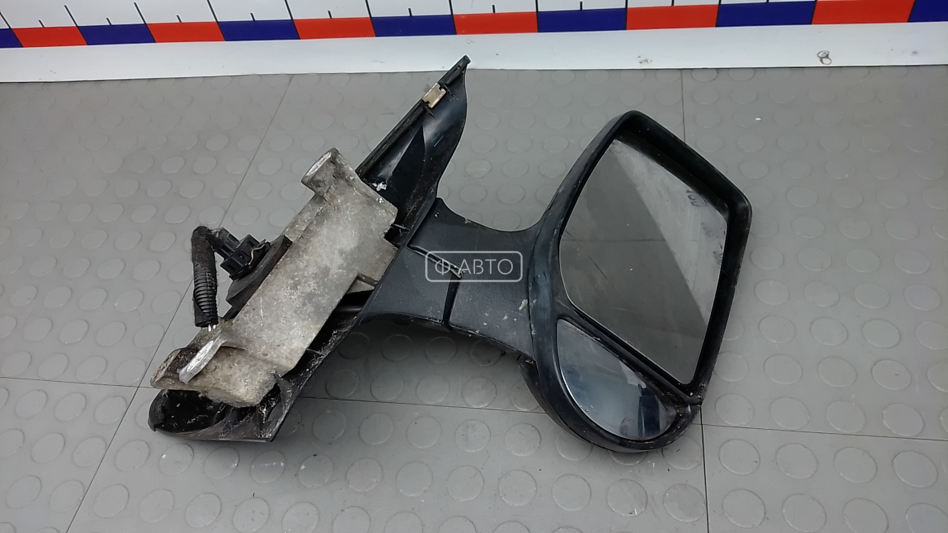 Зеркало наружное правое