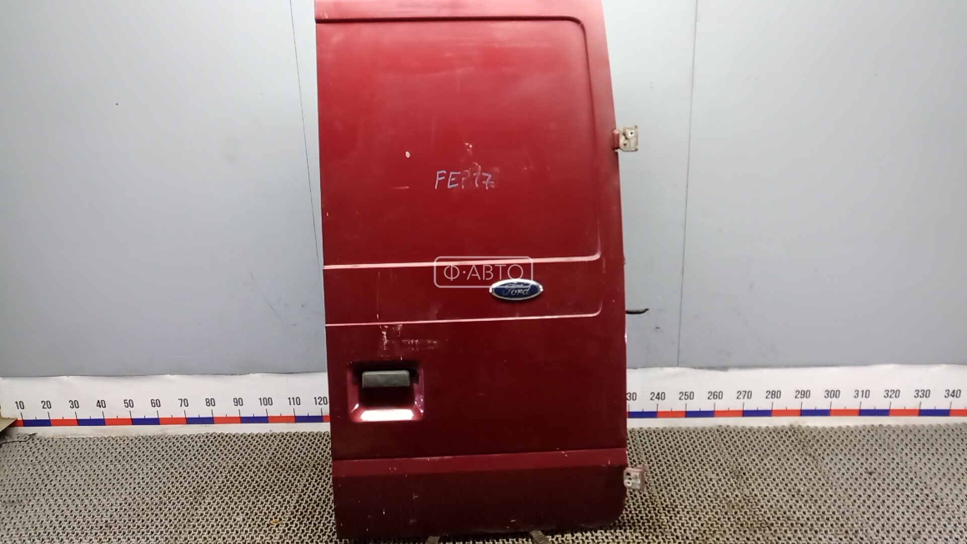 Дверь распашная правая