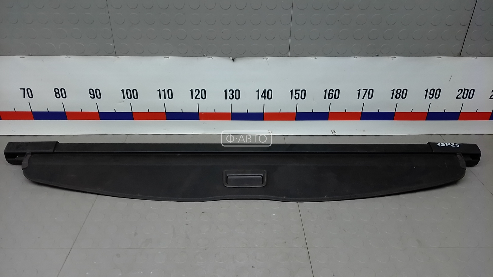 Шторка багажника