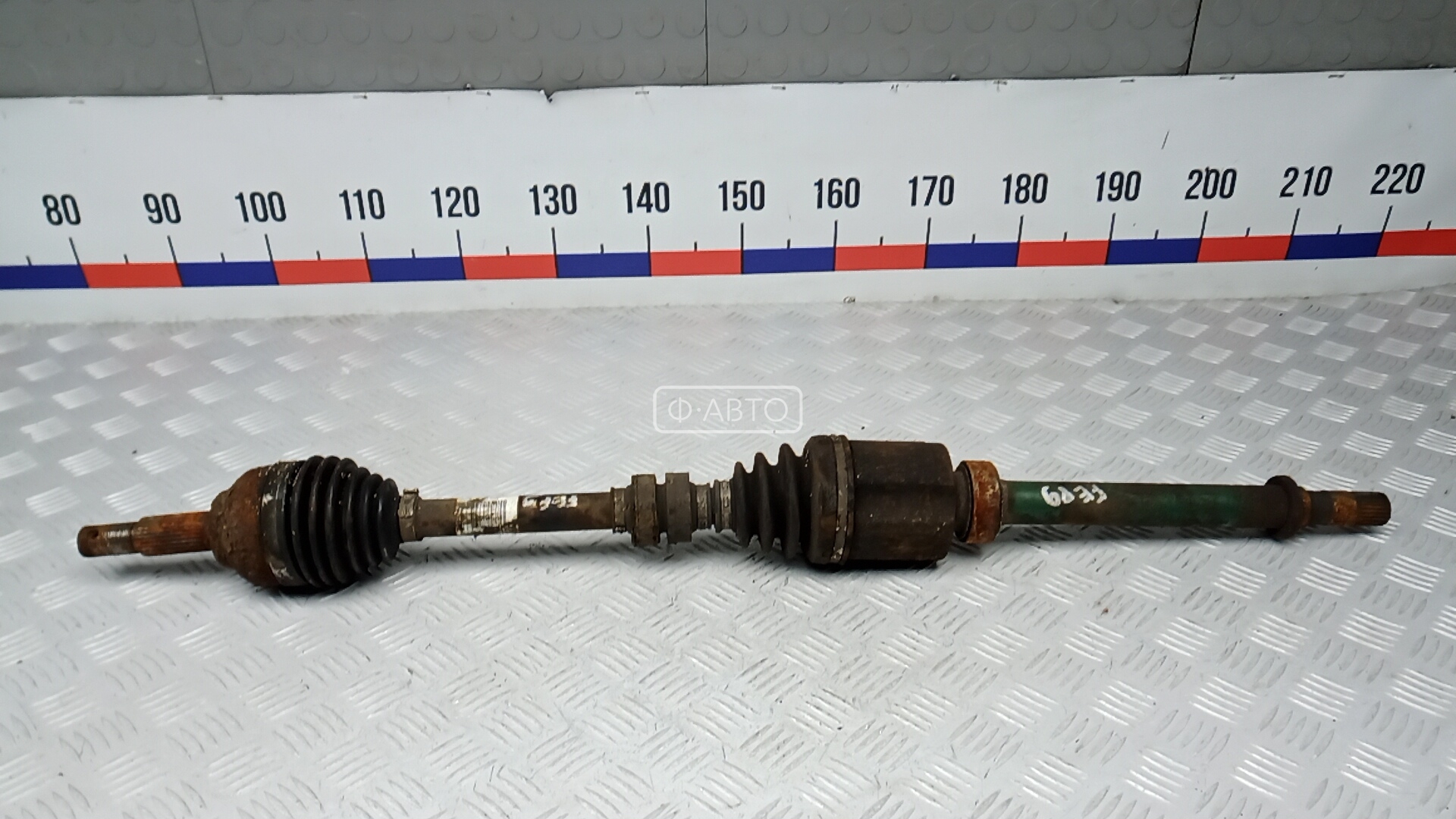 Привод передний правый