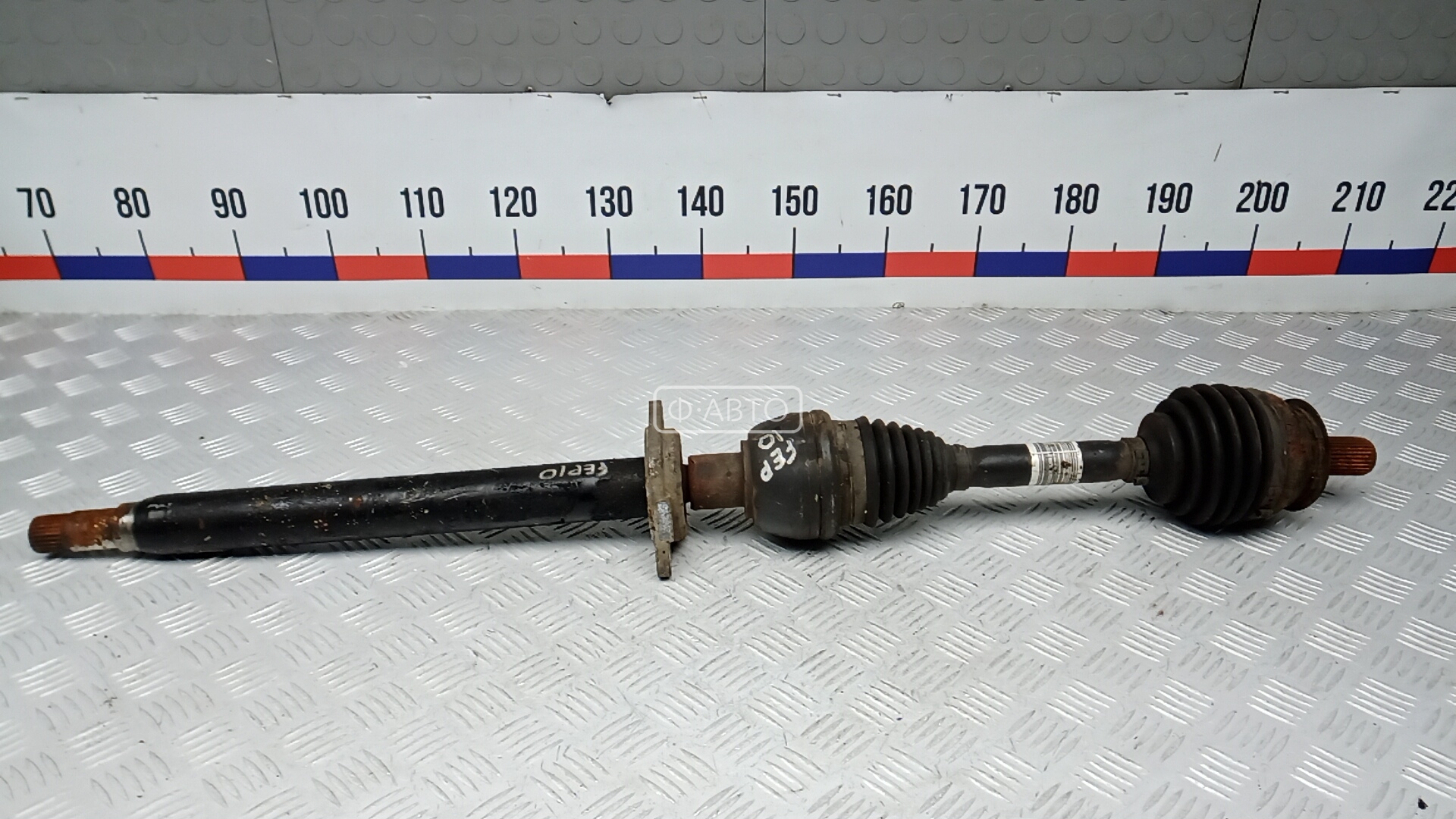 Привод передний правый