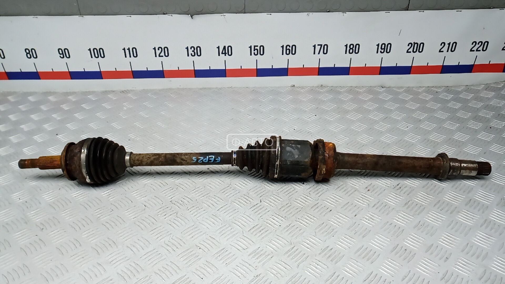 Привод передний правый