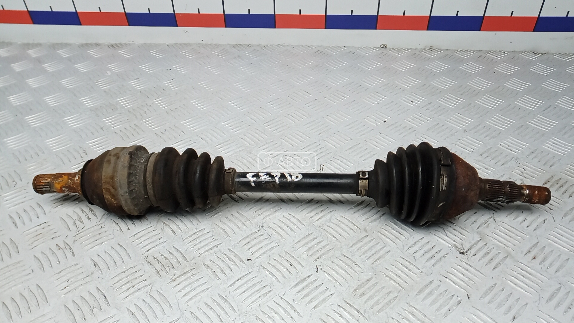 Привод передний левый