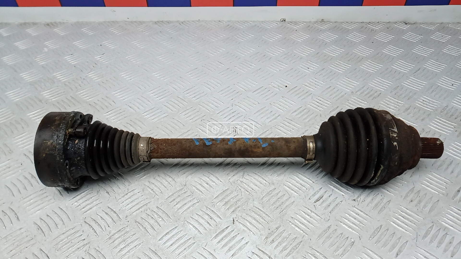 Привод передний левый