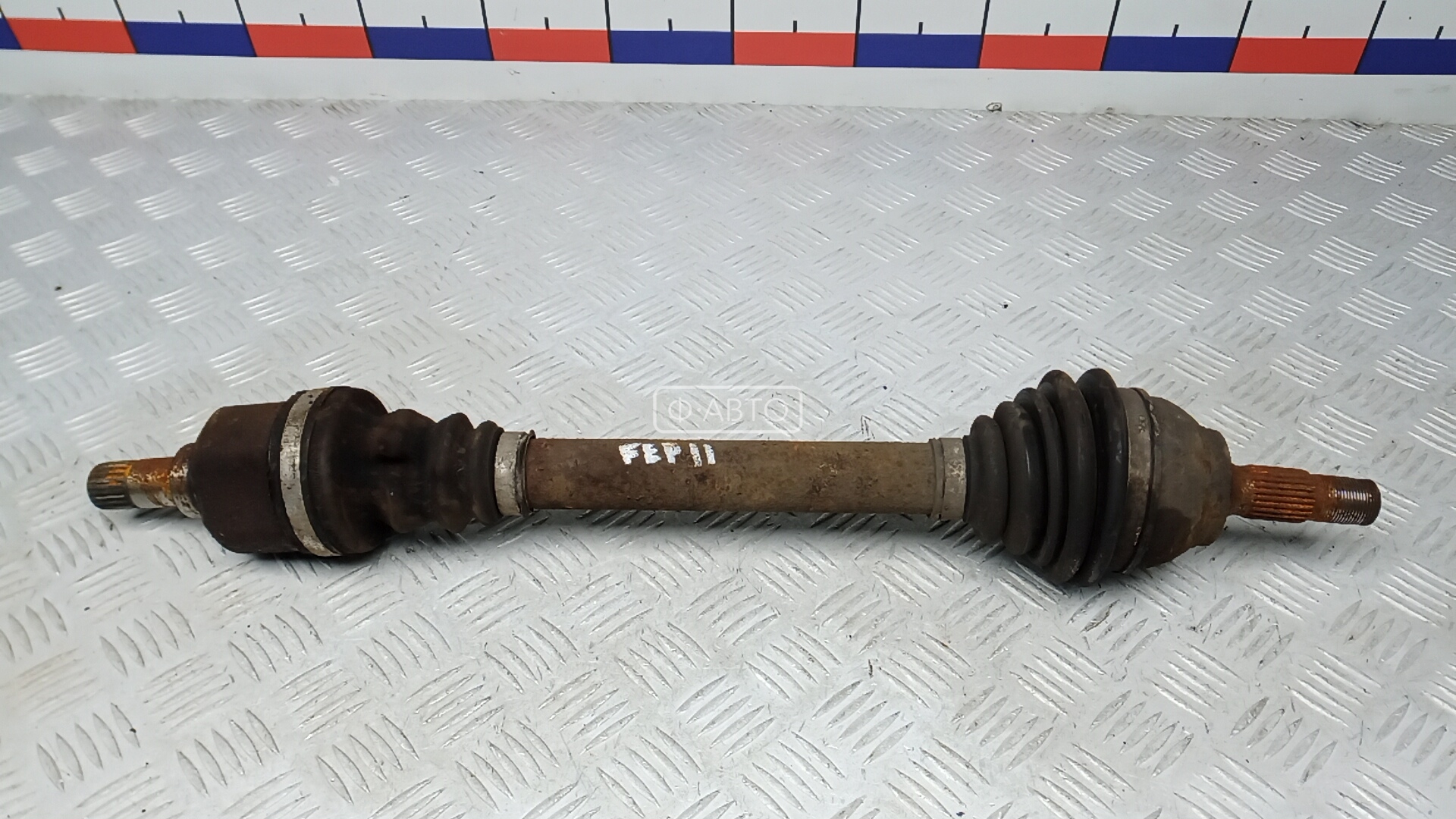 Привод передний левый