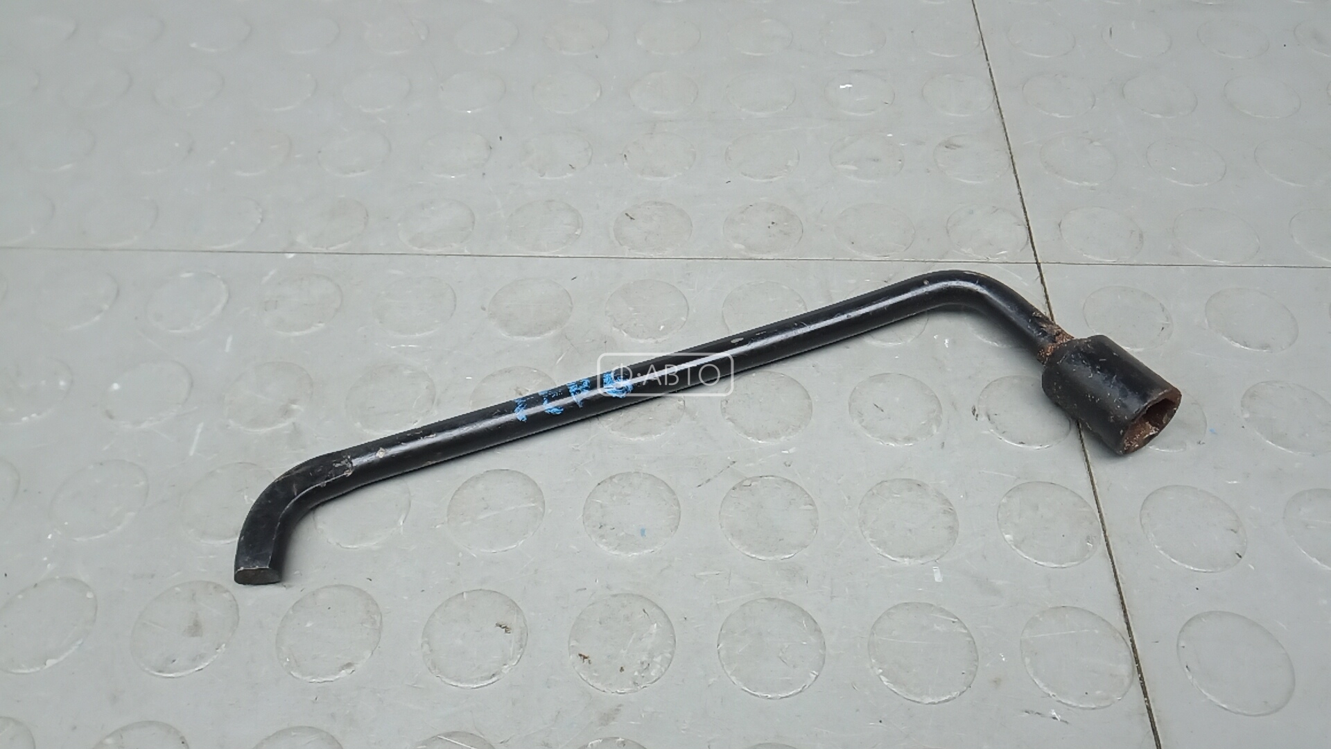 Ключ колесный