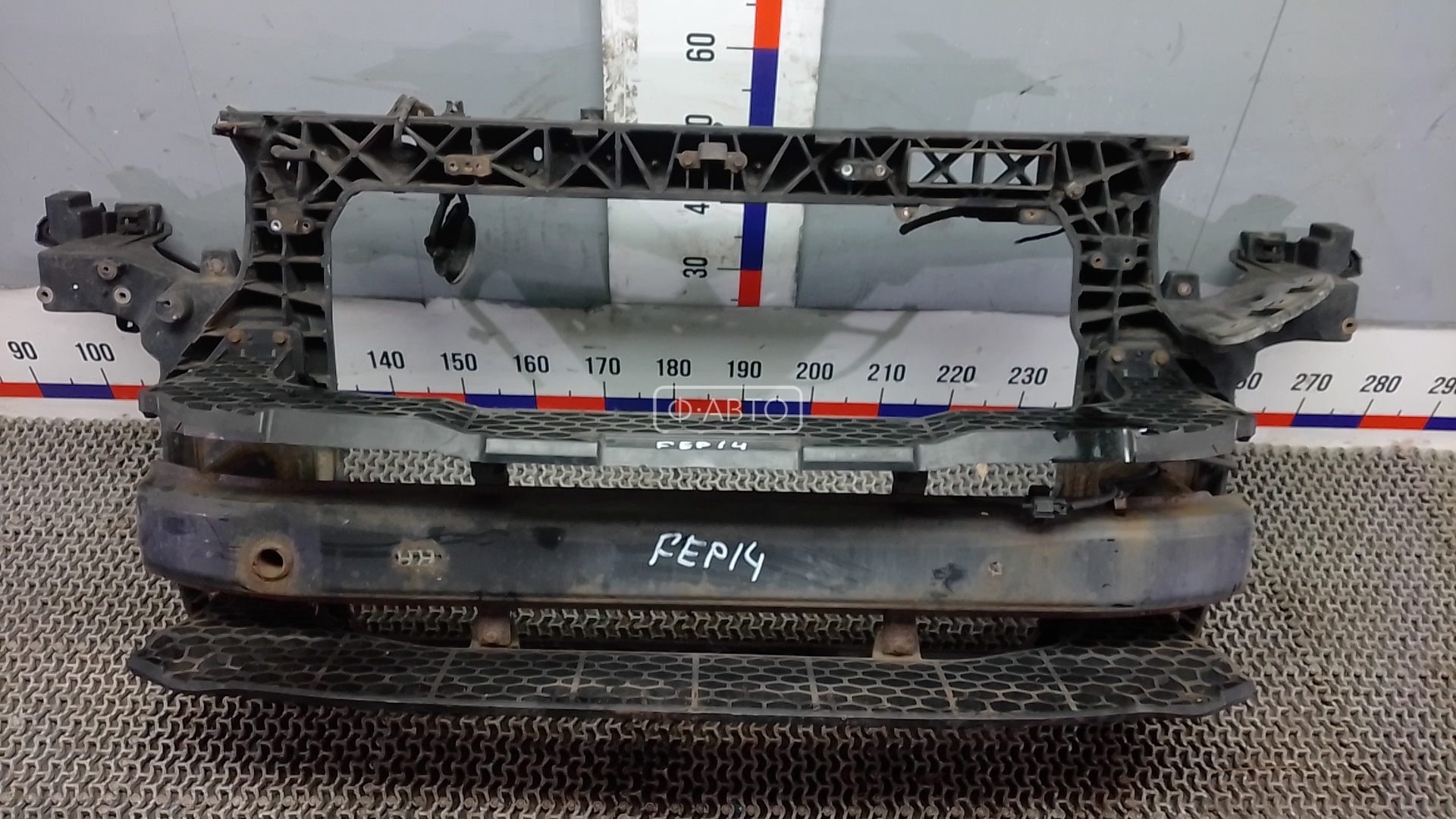 Передняя панель крепления облицовки (телевизор)