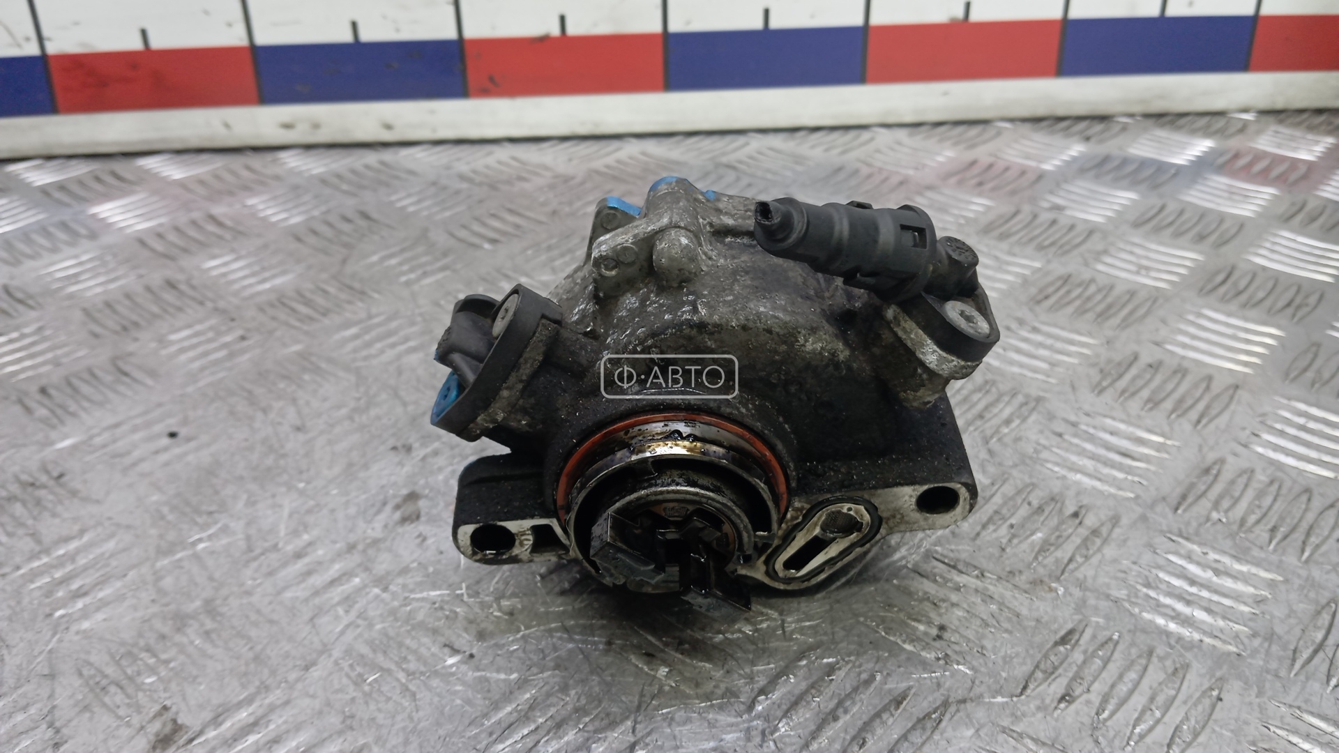 Насос вакуумный