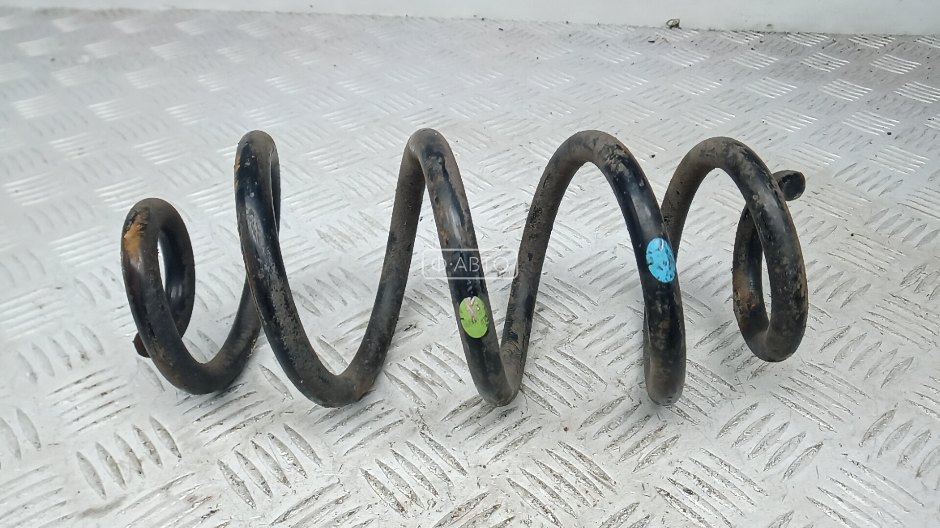 Пружина задняя