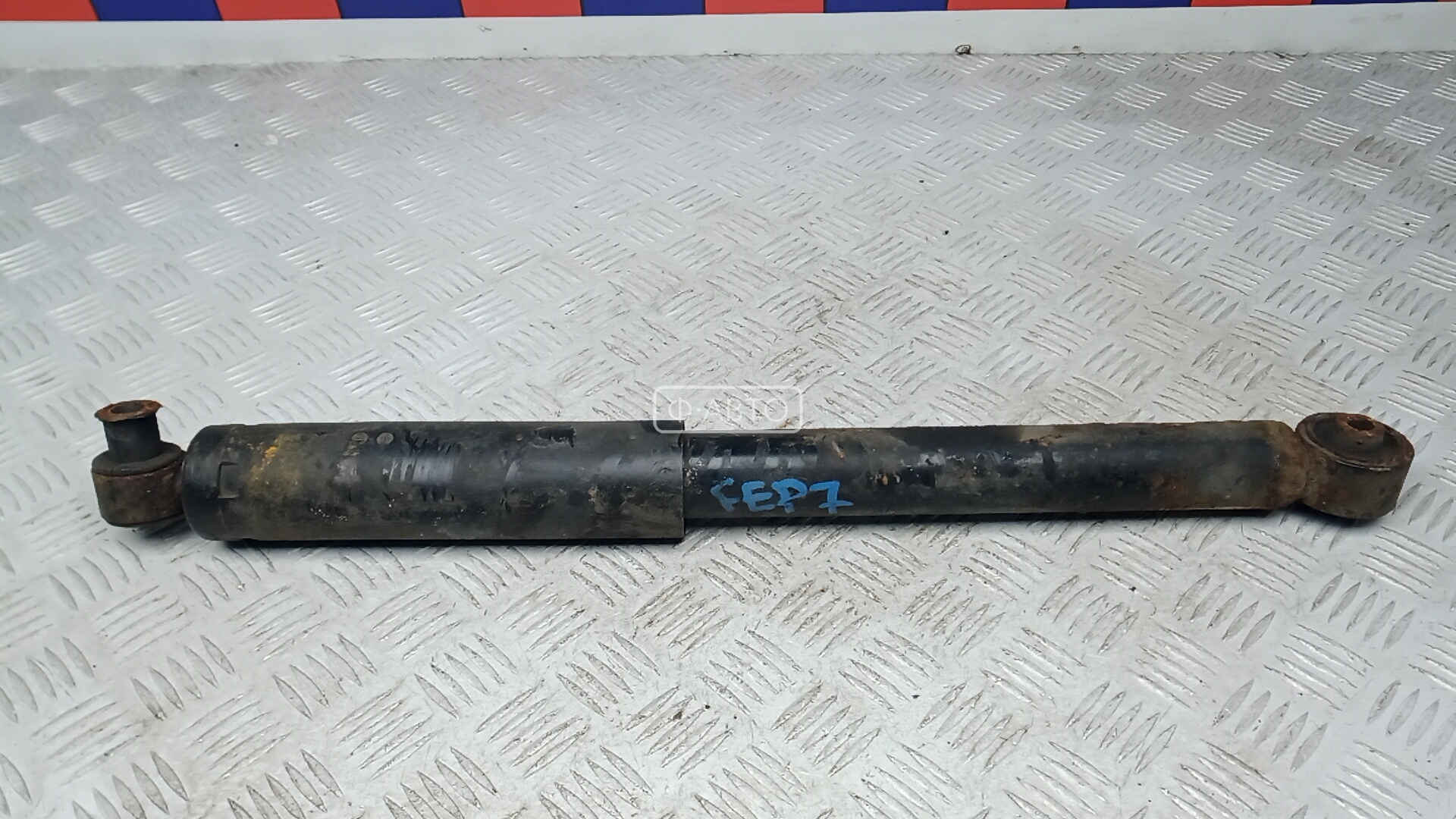 Амортизатор задний