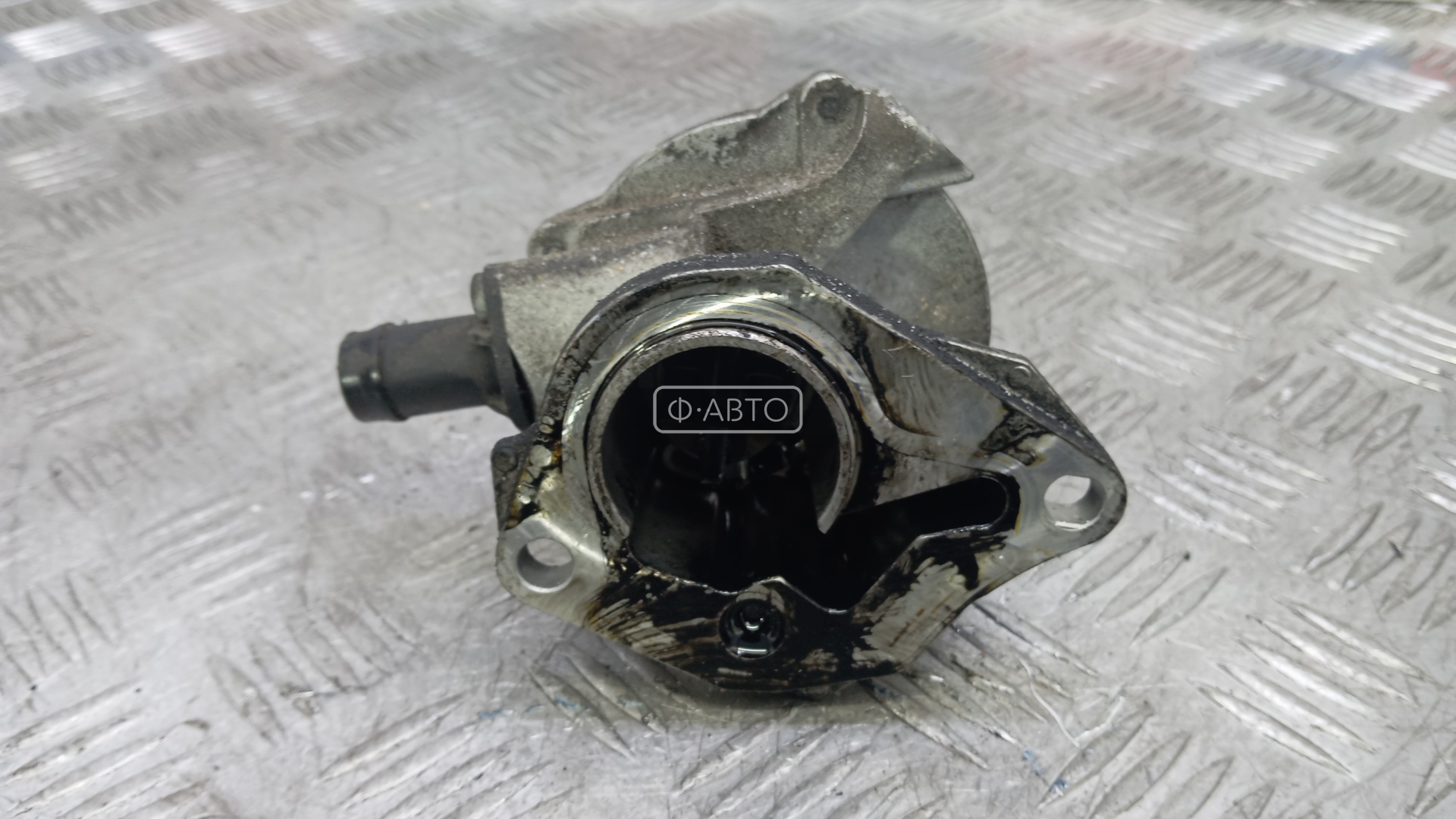 Насос вакуумный