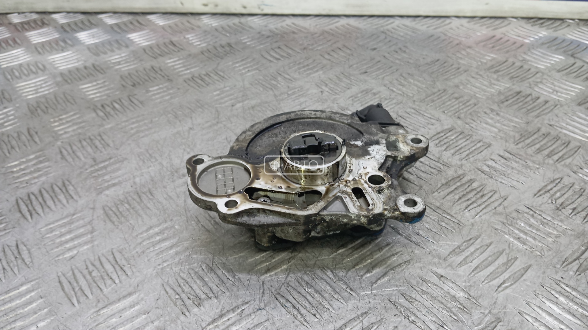 Насос вакуумный