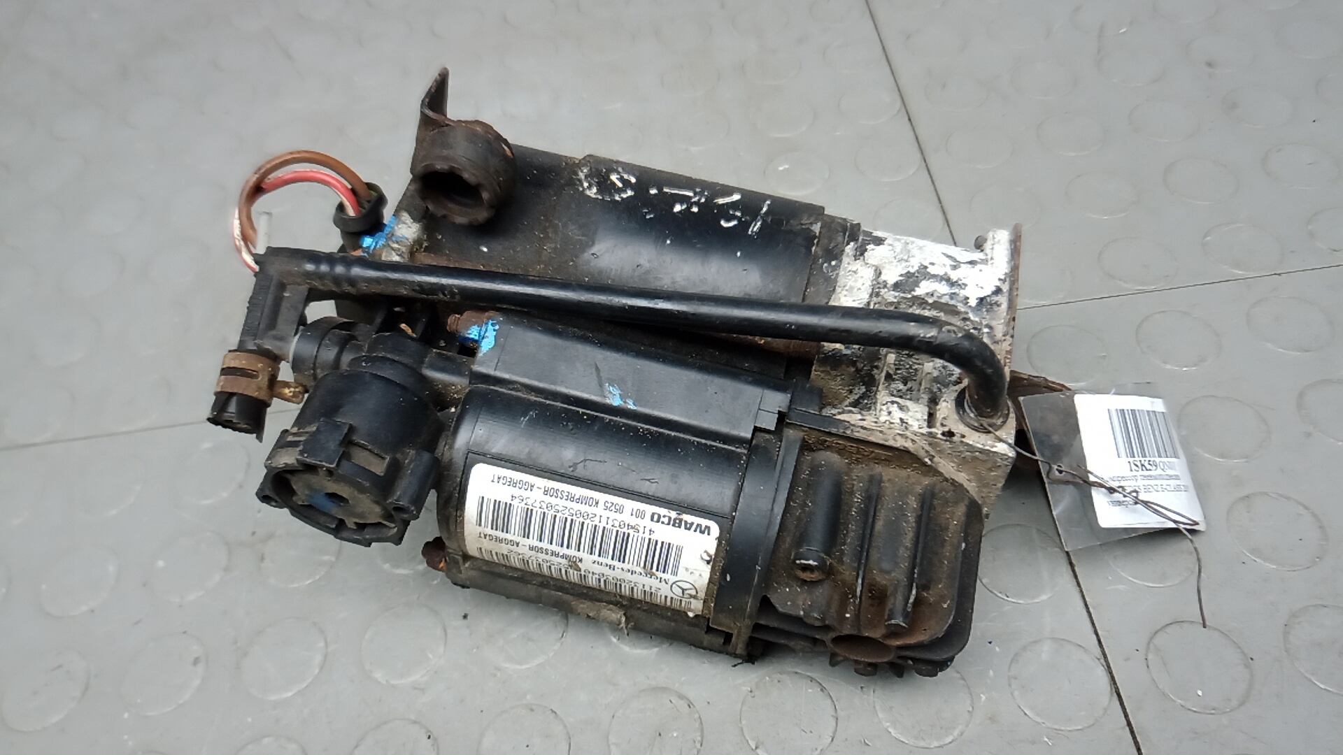 Компрессор пневмоподвески MERCEDES BENZ E-CLASS W211