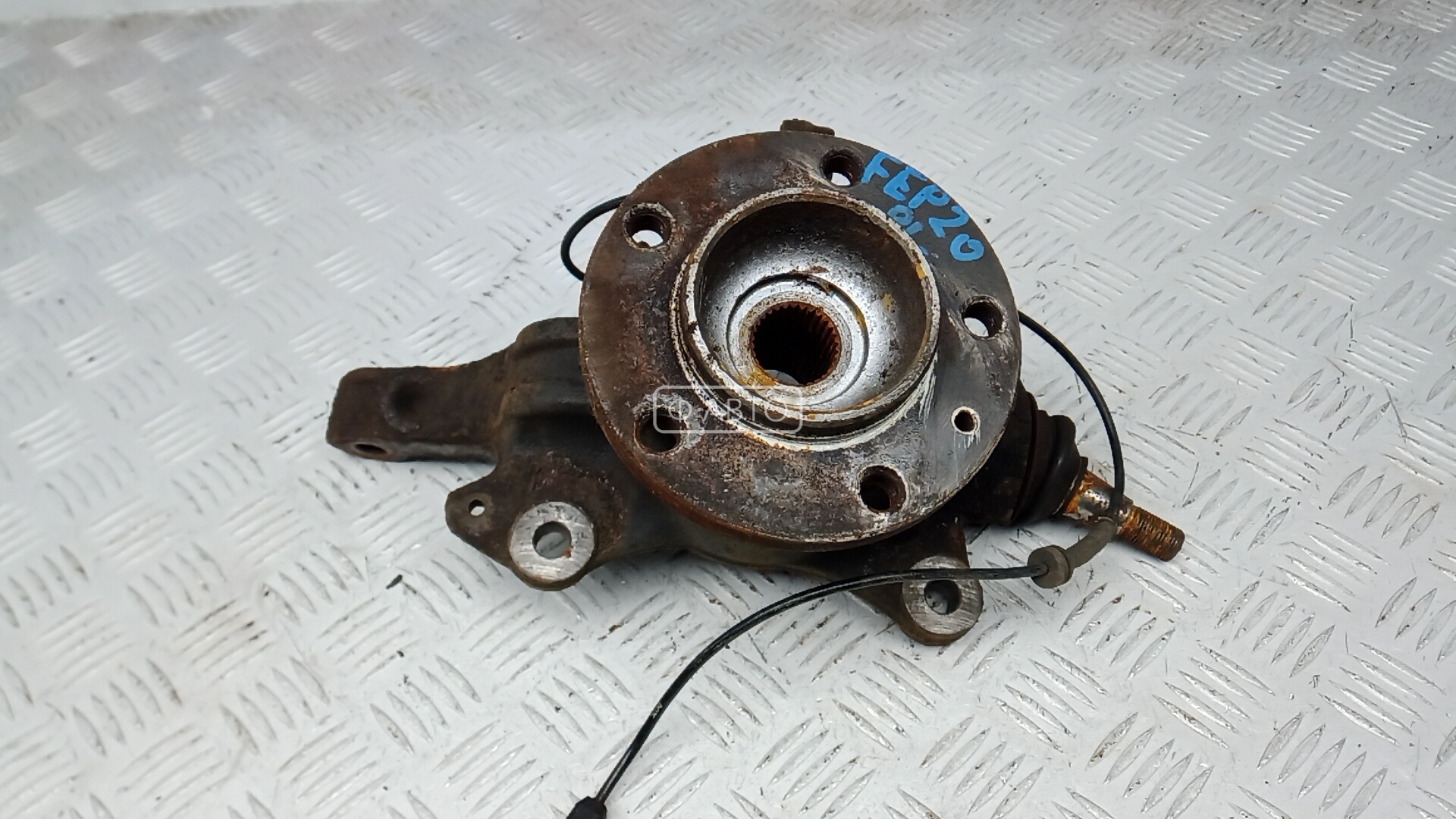 Ступица передняя левая