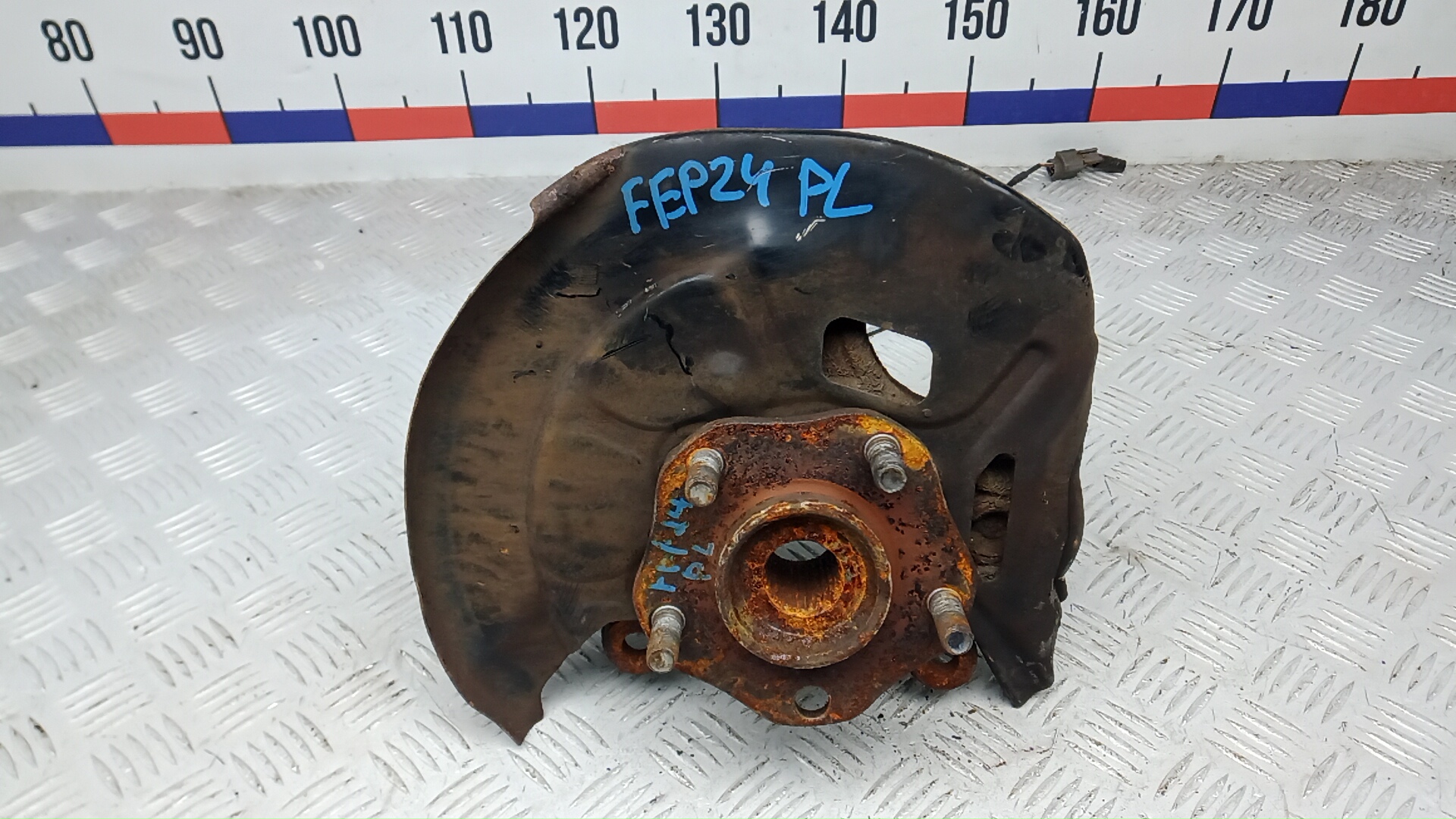 Ступица передняя левая NISSAN X-TRAIL T32