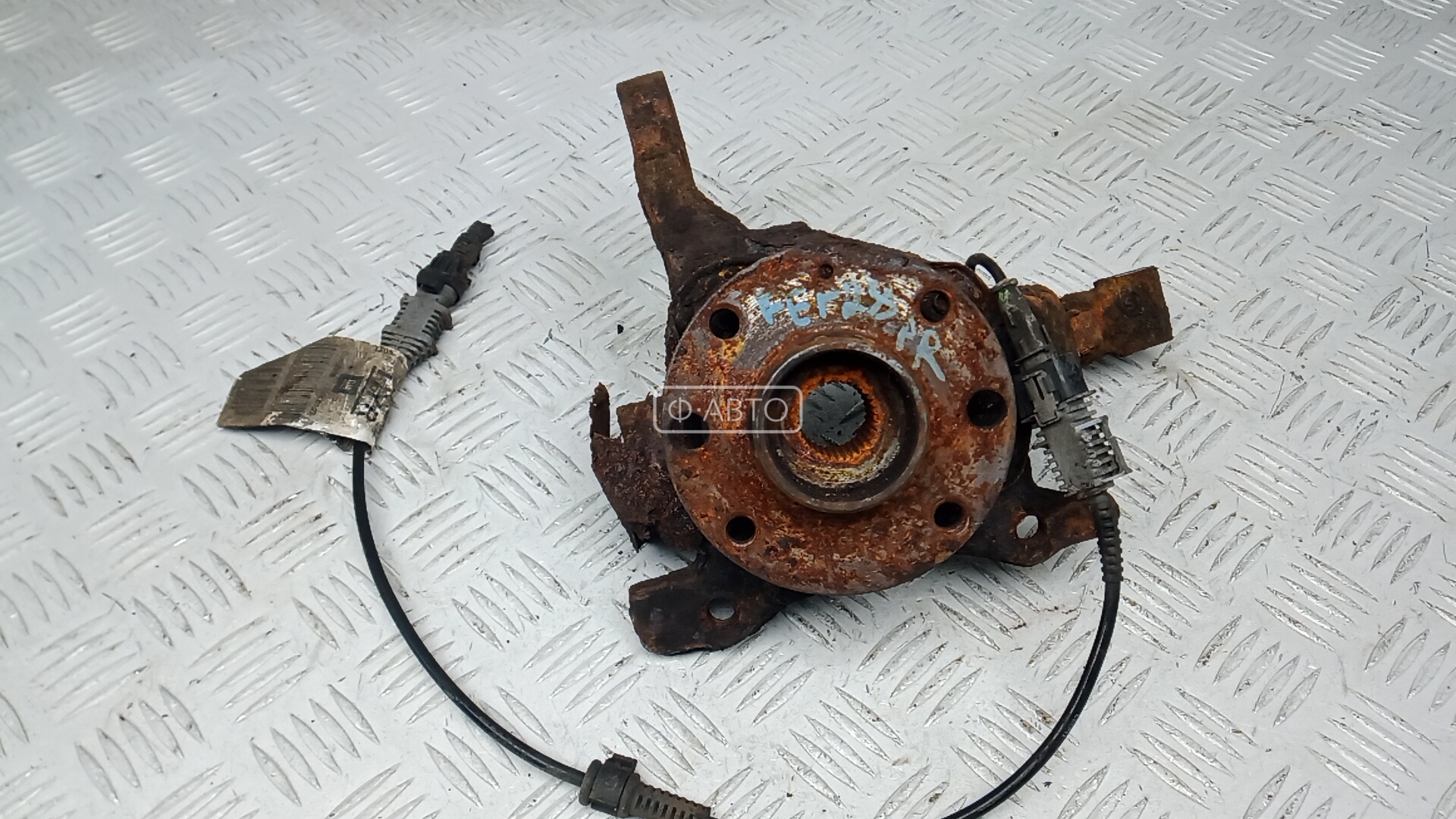 Ступица передняя правая