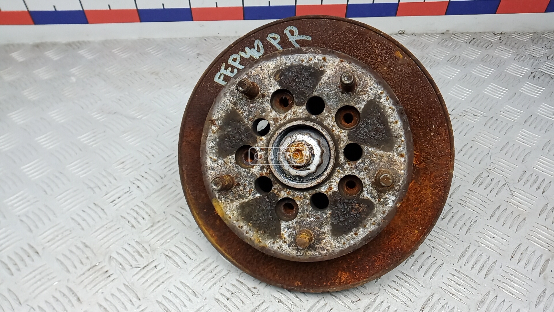 Ступица передняя правая