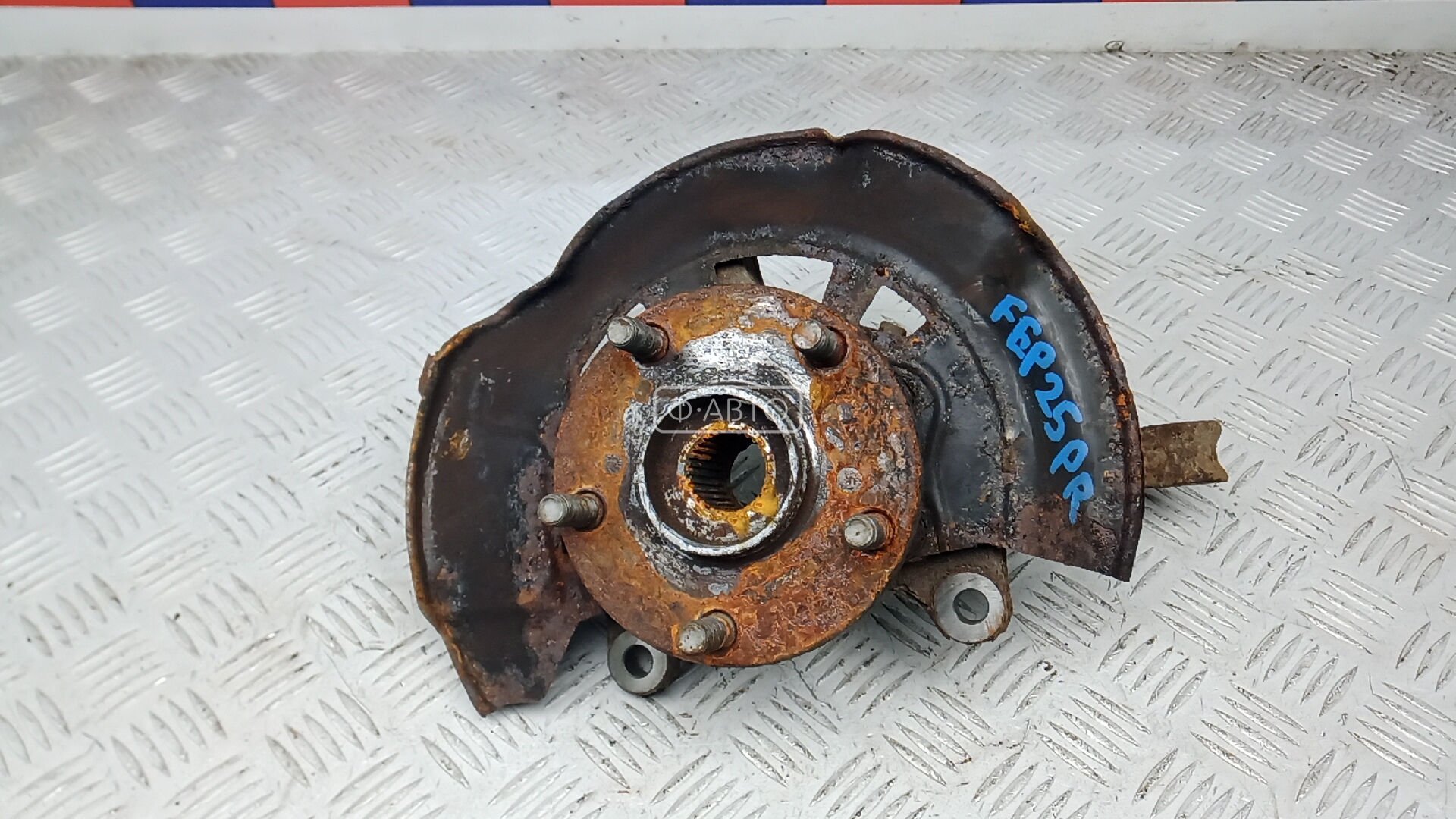 Ступица передняя правая