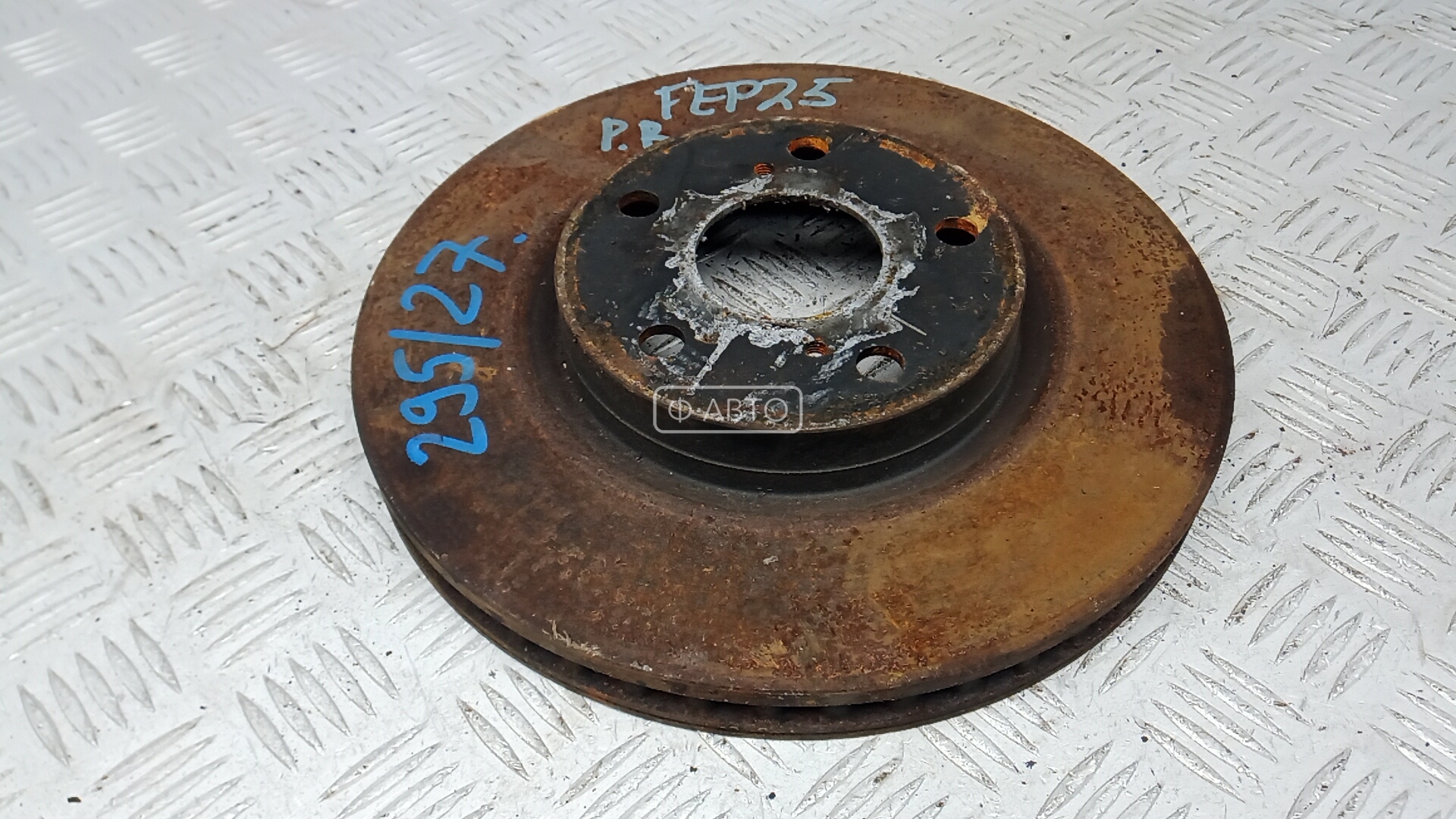 Диск тормозной передний