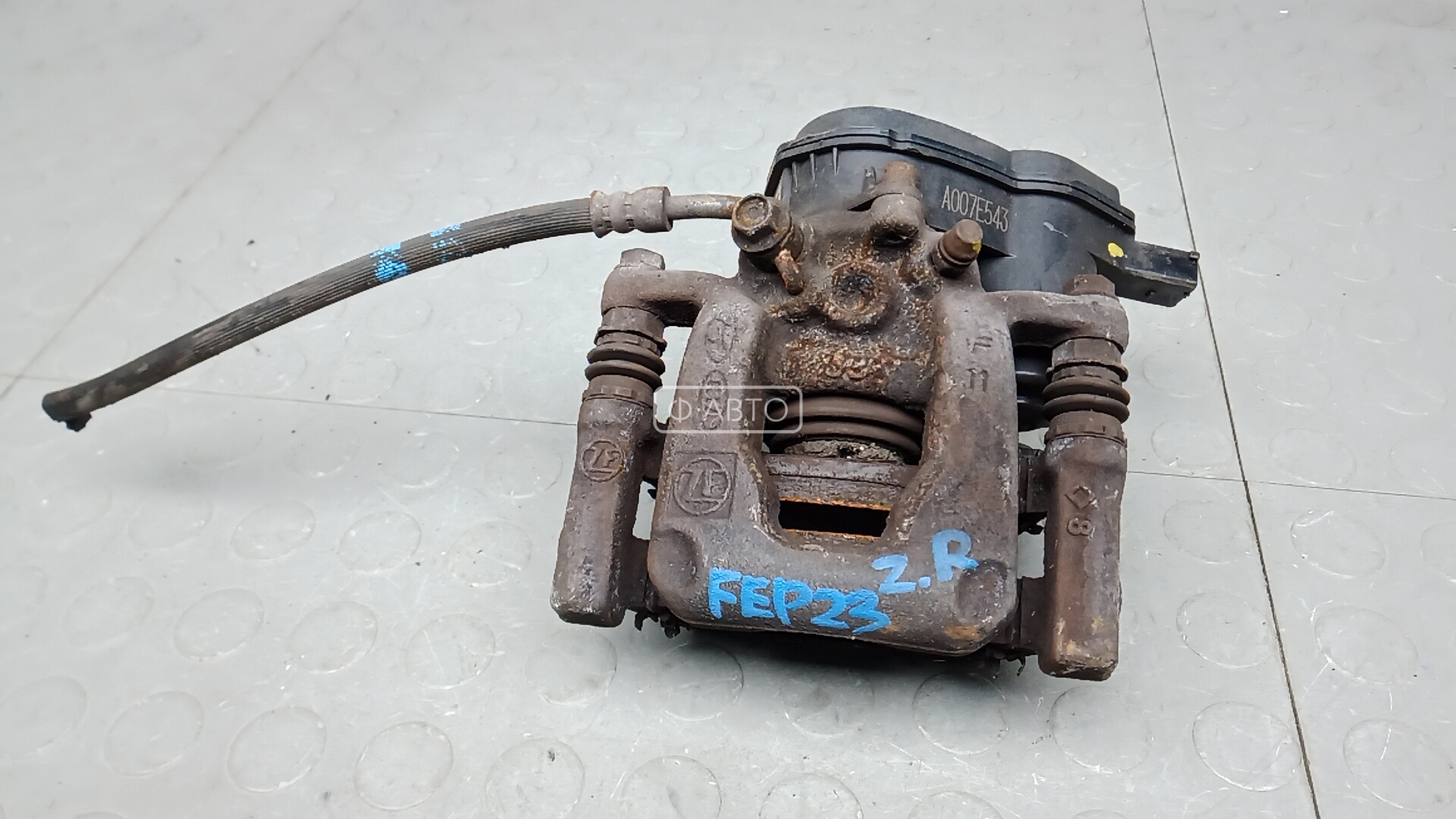 Суппорт тормозной задний правый