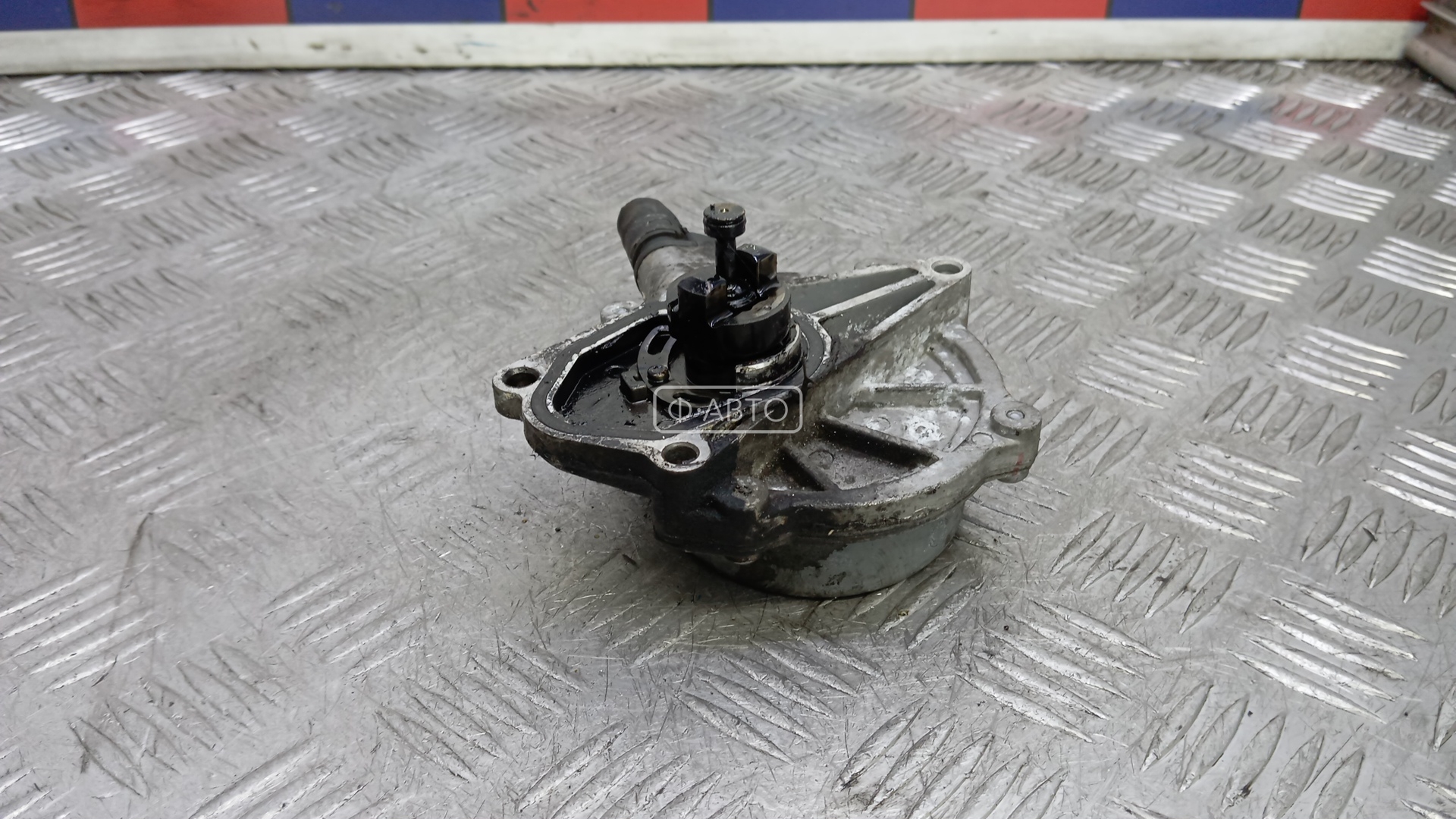 Насос вакуумный