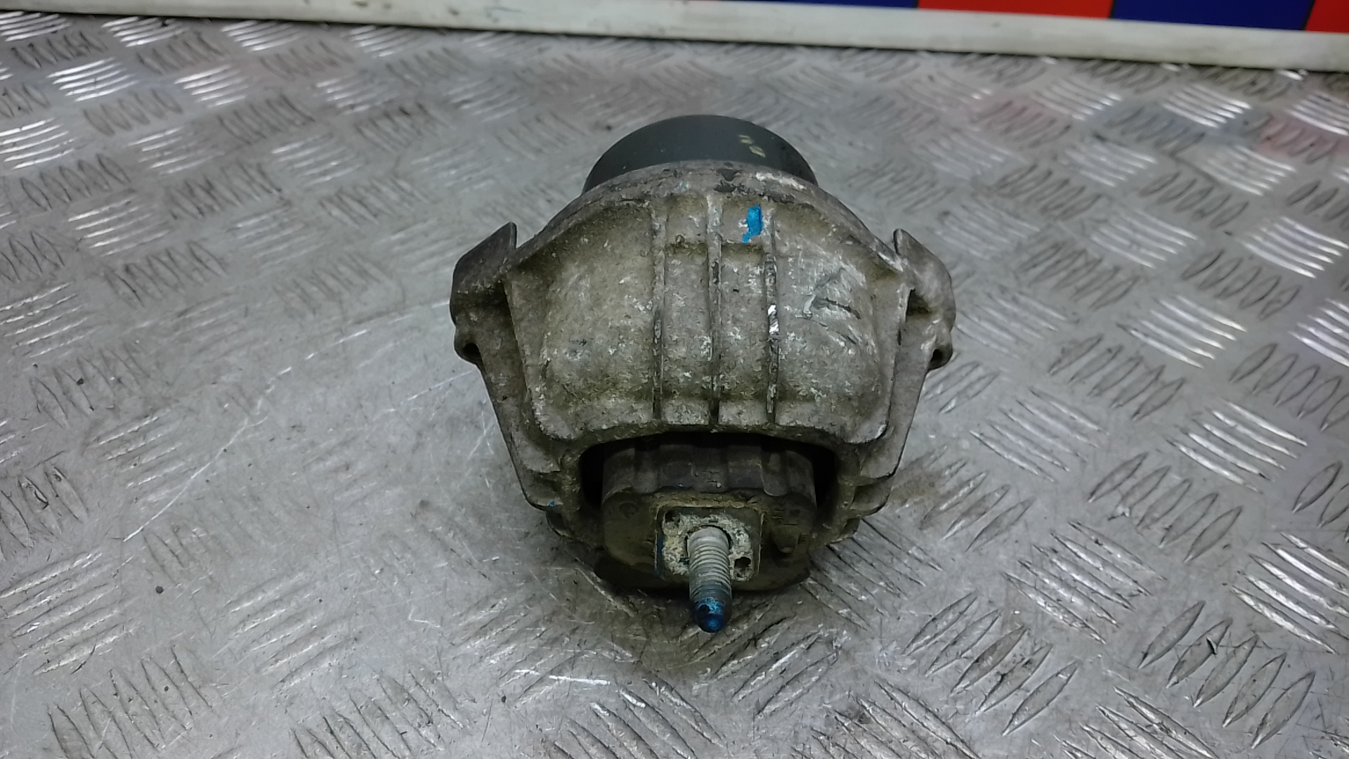 Подушка двигателя бензиновая BMW 3 E90/E91