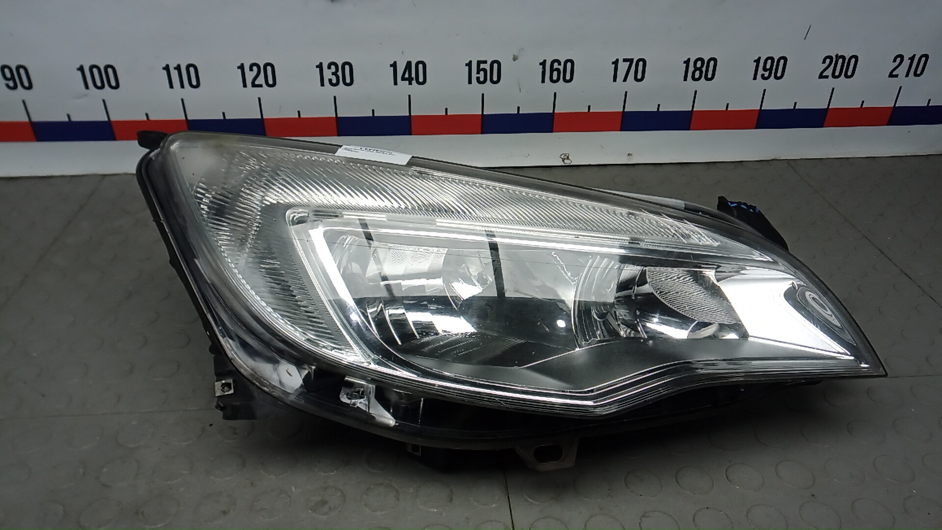 Фара правая OPEL ASTRA J