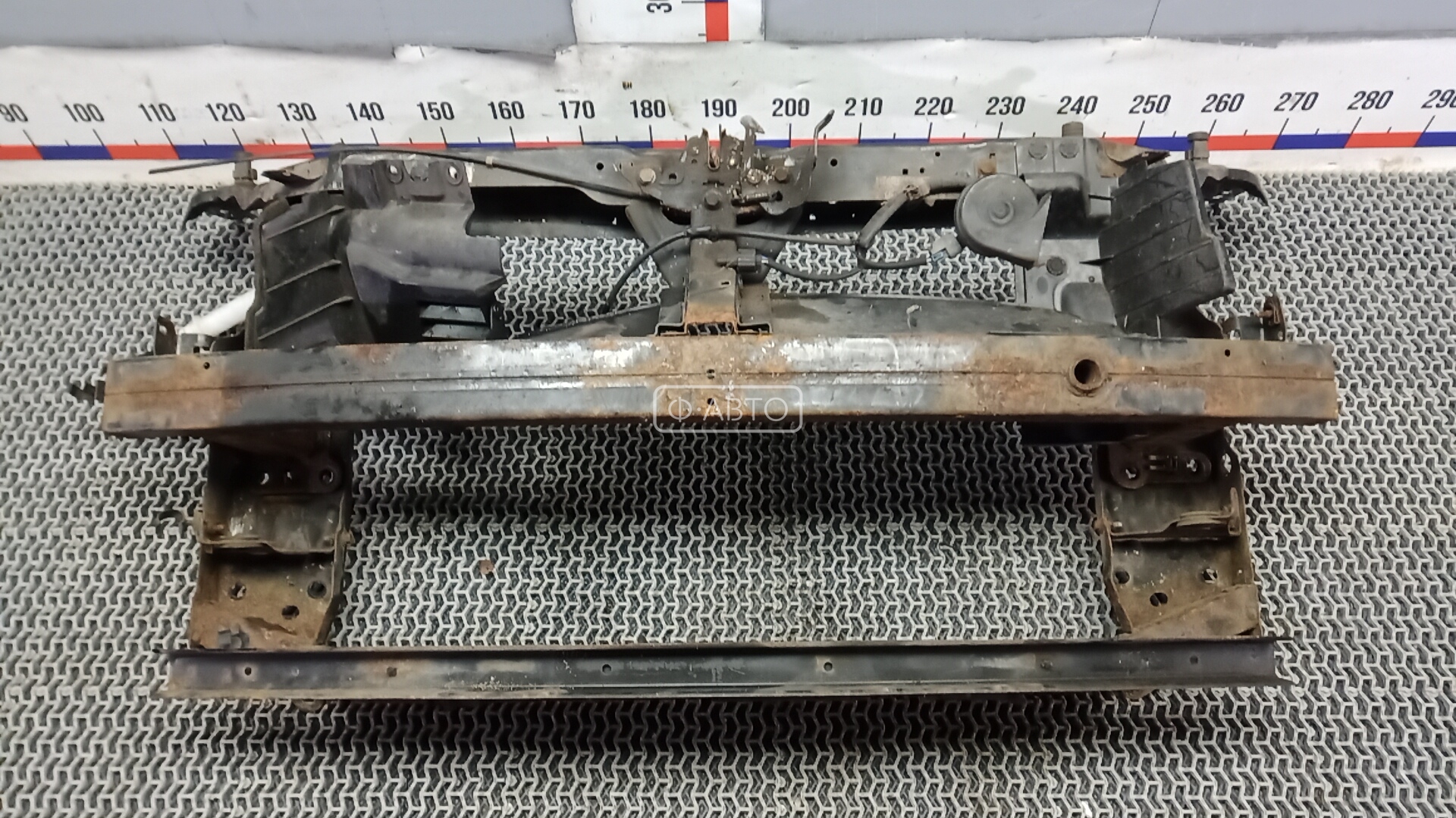 Передняя панель крепления облицовки (телевизор)