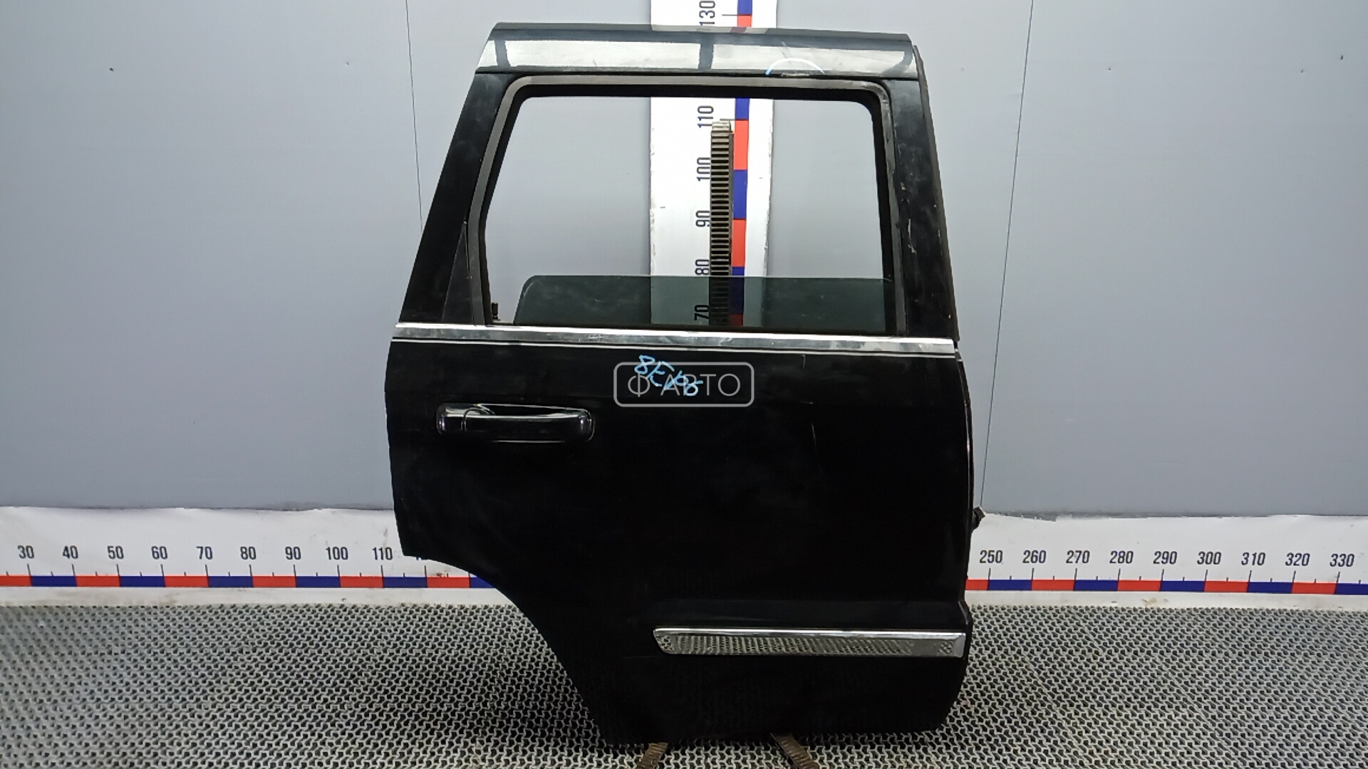 Дверь задняя правая