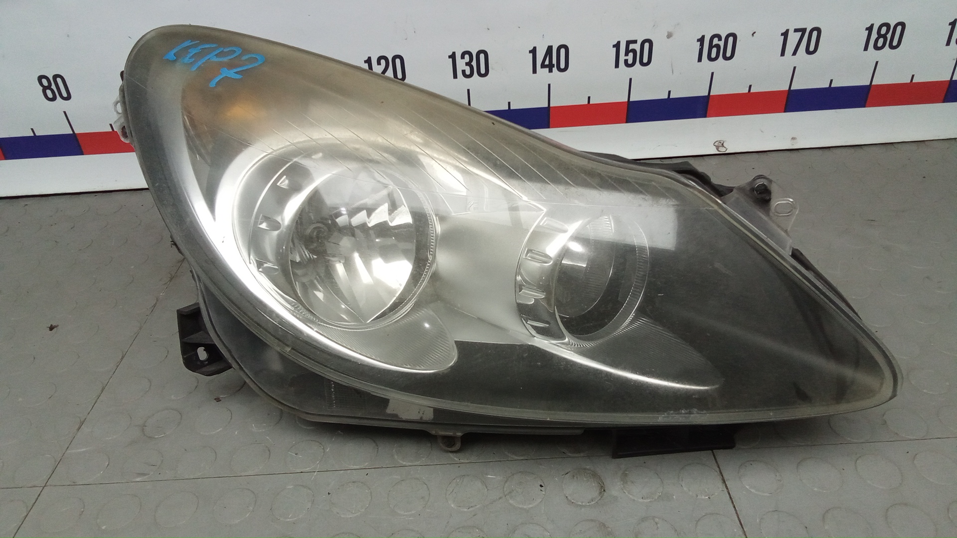 Фара правая OPEL CORSA D
