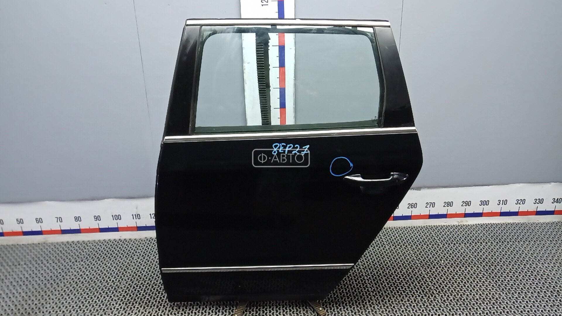 Дверь задняя левая